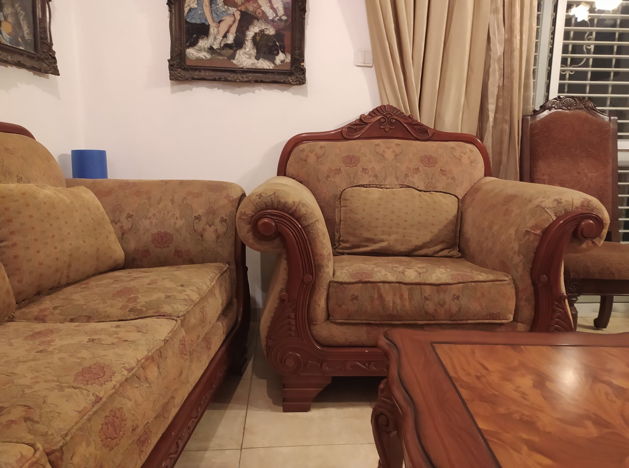 תמונה 1 ,ספה שלוש מושבים ,שנים וכרוסא ב למכירה בחיפה ריהוט  סלון