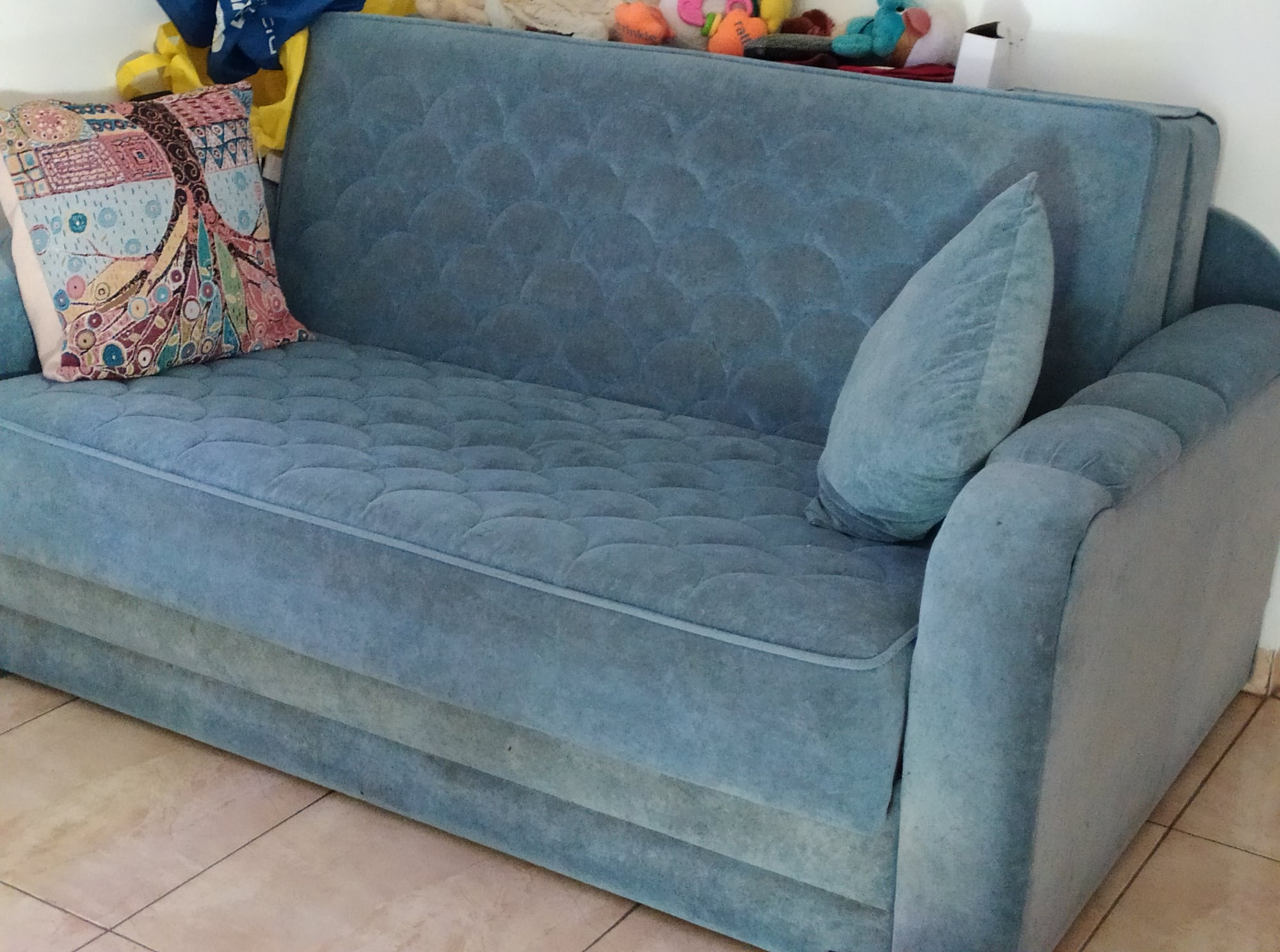 תמונה 1 ,ספה זוגית נפתחת למיטה למכירה בחיפה ריהוט  ספות