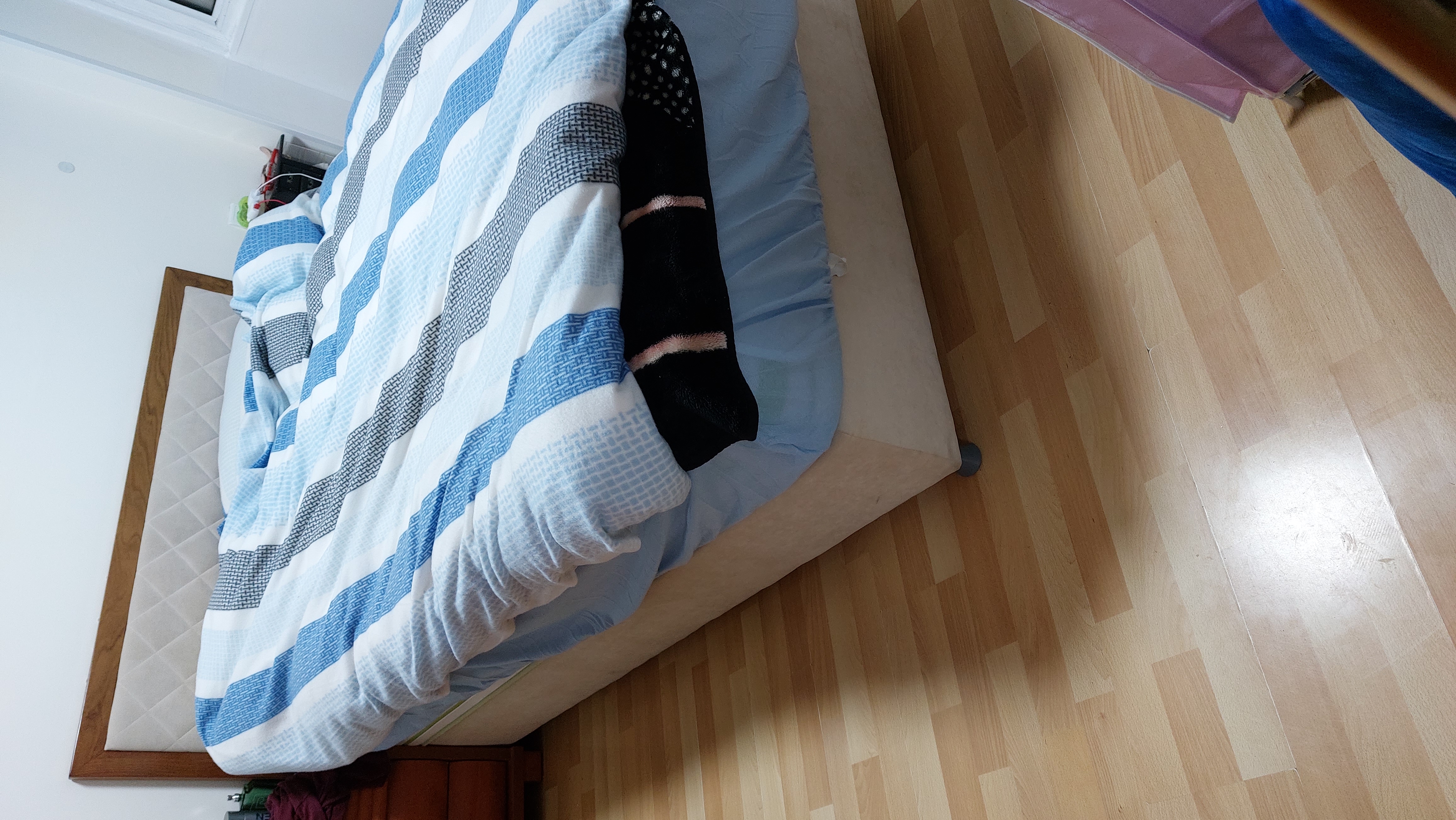 תמונה 1 ,מיטה זוגית 1.40x1.90 ראש מרופד למכירה בירושלים ריהוט  מיטות