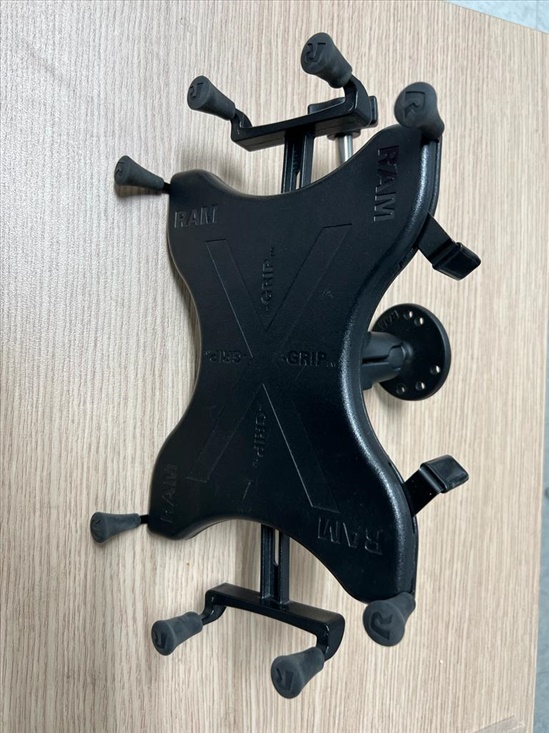 תושבת לטאבלט \ אייפד X-GRIP