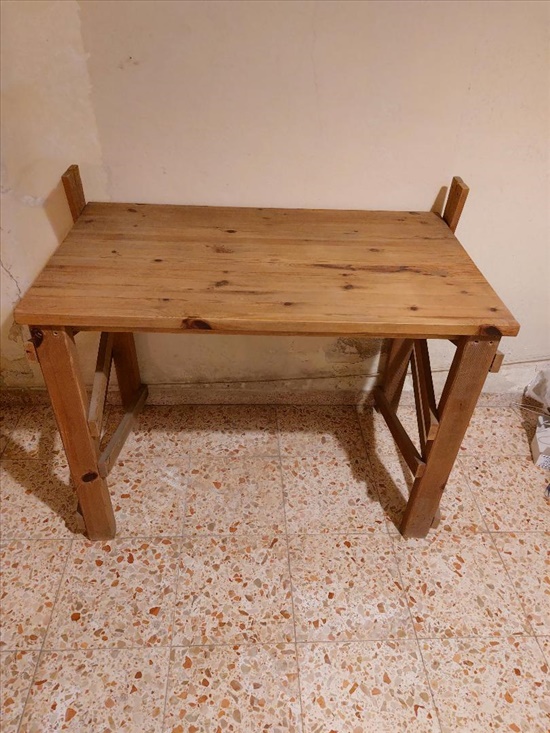 תמונה 1 ,שולחן למכירה ברמת גן ריהוט  שולחנות