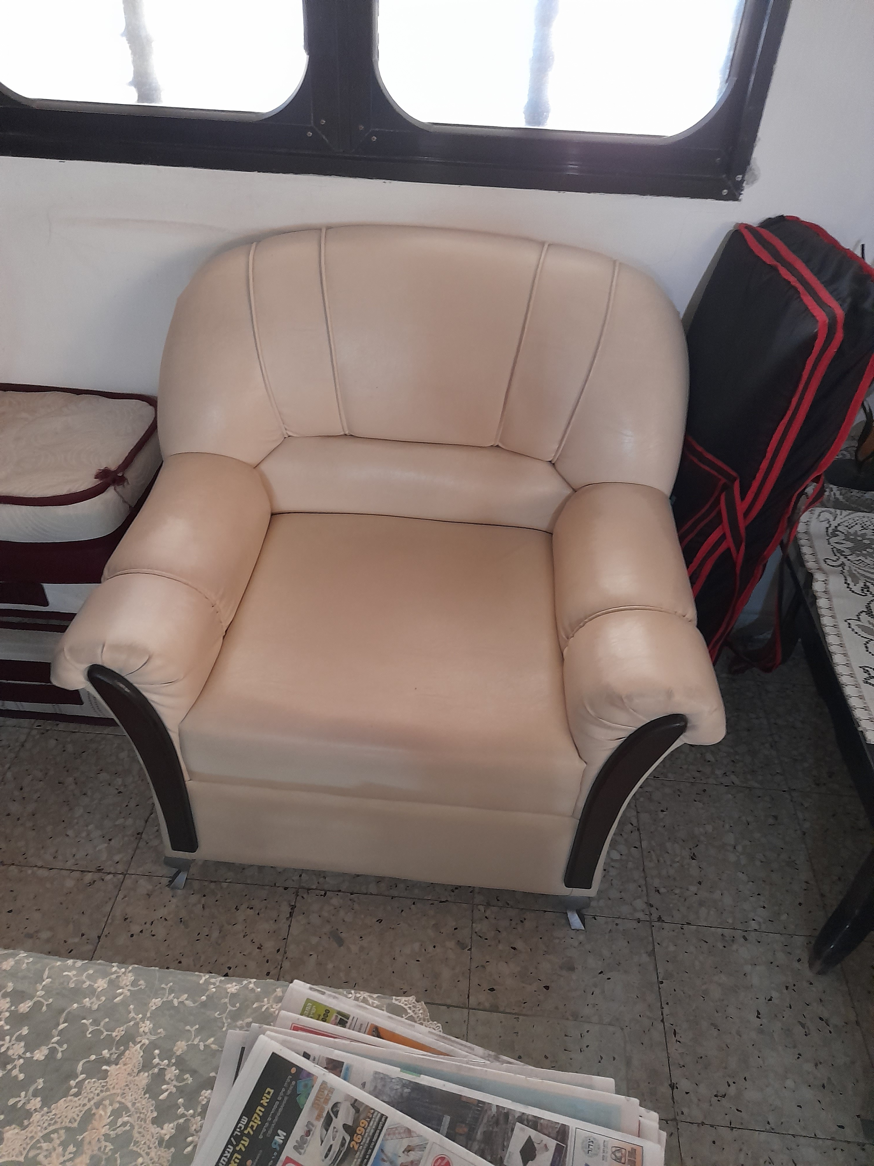 תמונה 2 ,ספה תלת מושבית וכורסא בודדת למכירה בחדרה ריהוט  ספות