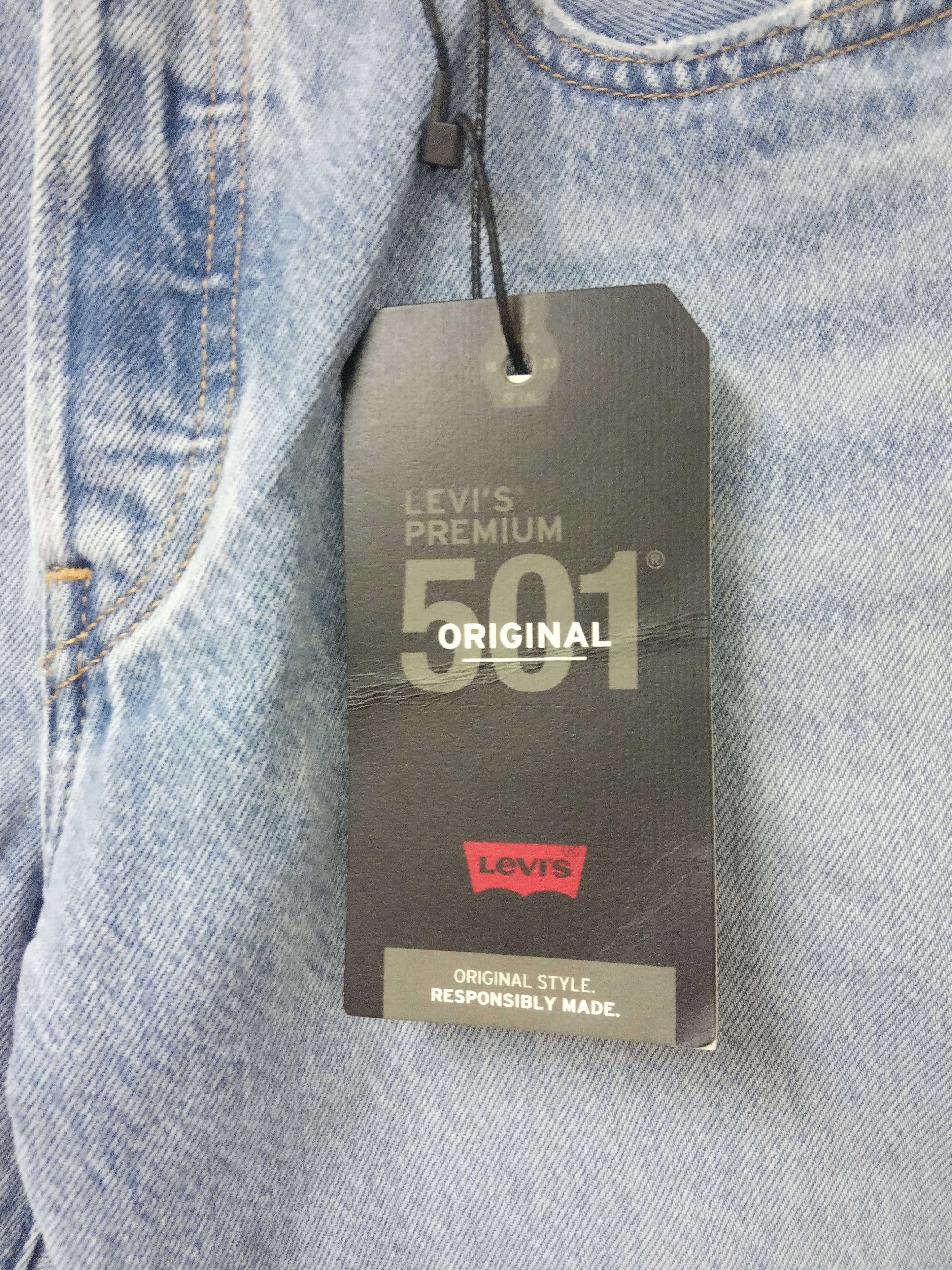 תמונה 4 ,ג'ינס ליווייס 501 אוריגינלי מי למכירה בתל אביב  ביגוד ואביזרים  ג'ינסים ומכנסיים