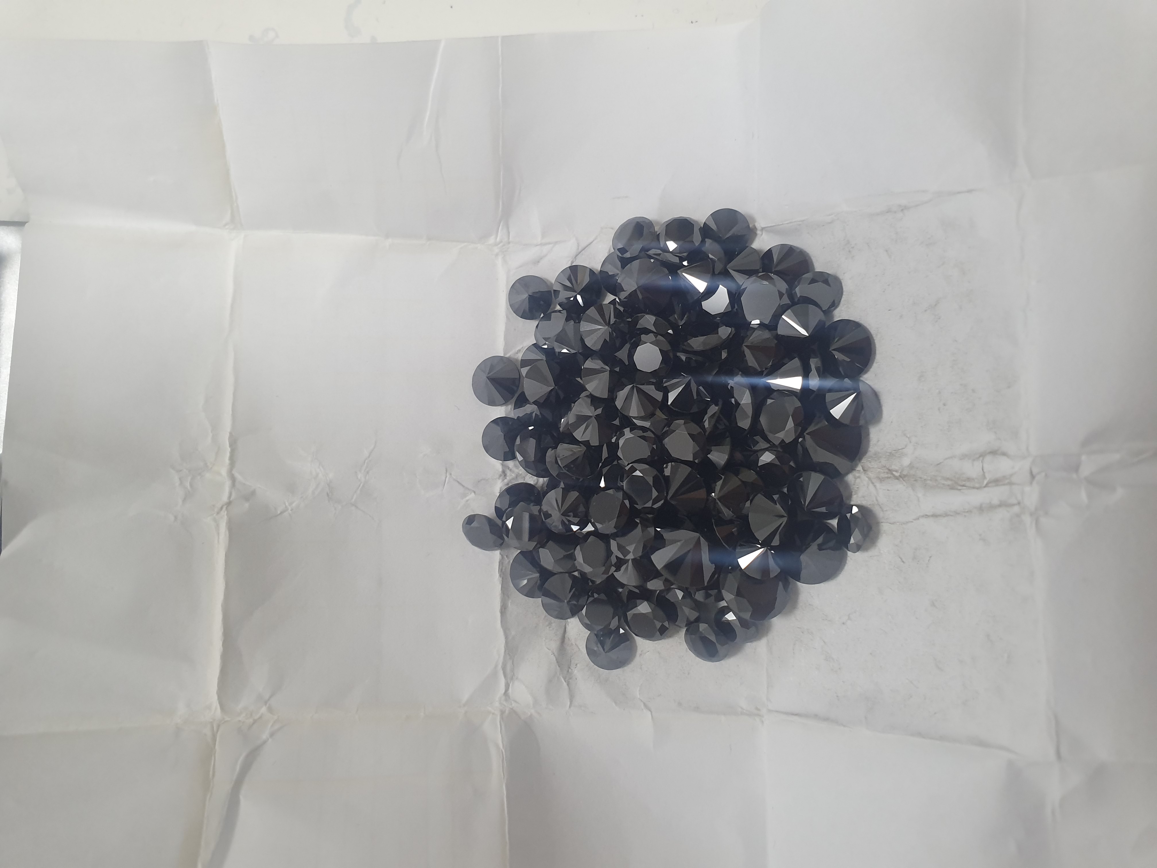 תמונה 1 ,יהלום סינטטי  למכירה בחולון שונות  שונות