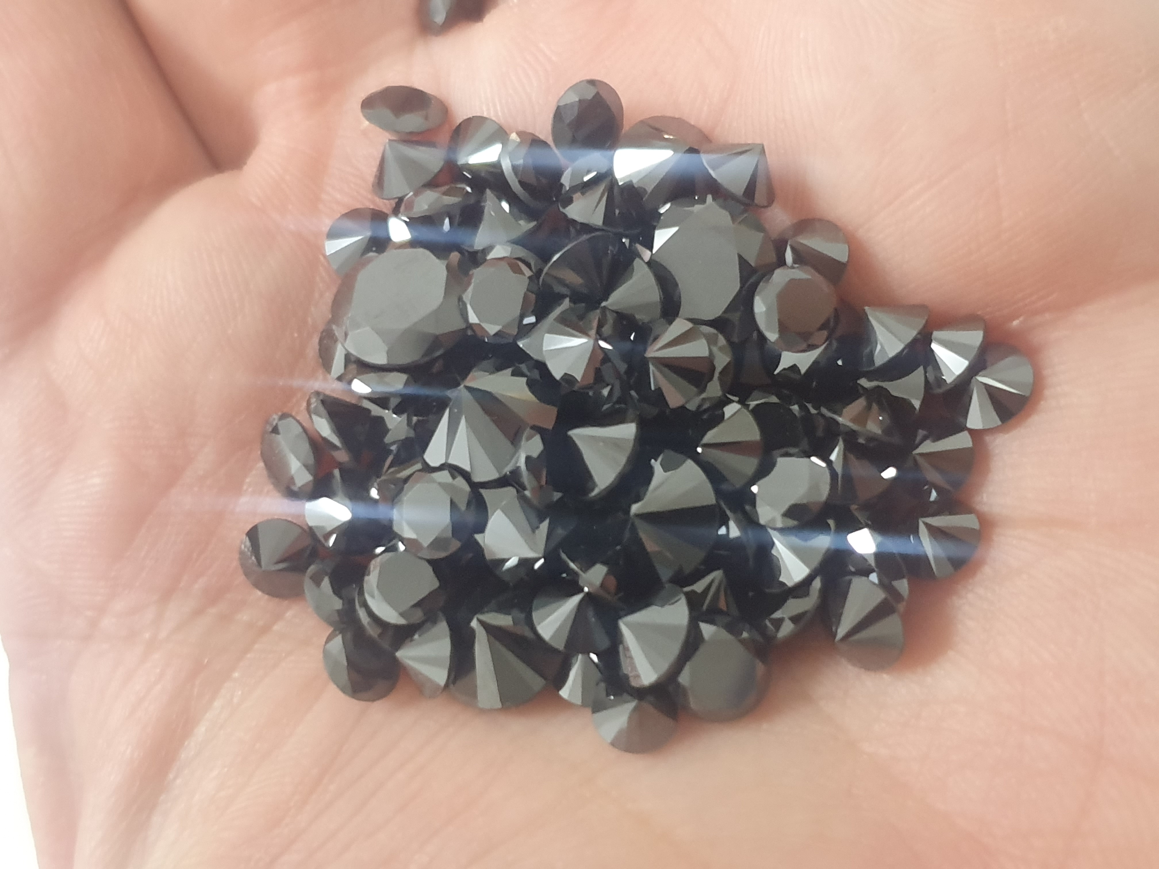 תמונה 5 ,יהלום סינטטי  למכירה בחולון שונות  שונות