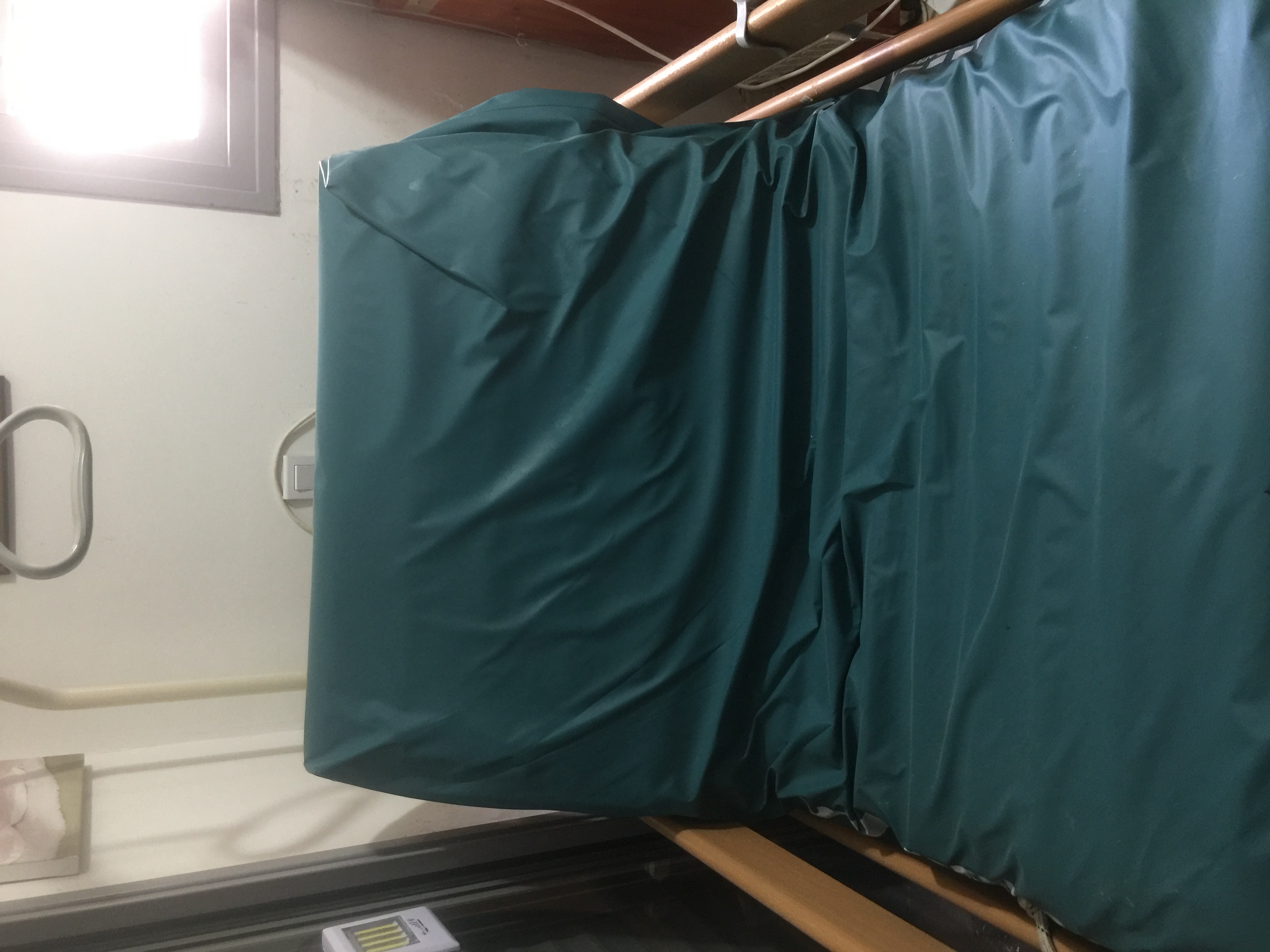 תמונה 4 ,מיטה חשמלית ומזרון HILL-ROM למכירה בפתח תקווה ציוד סיעודי/רפואי  מיטה