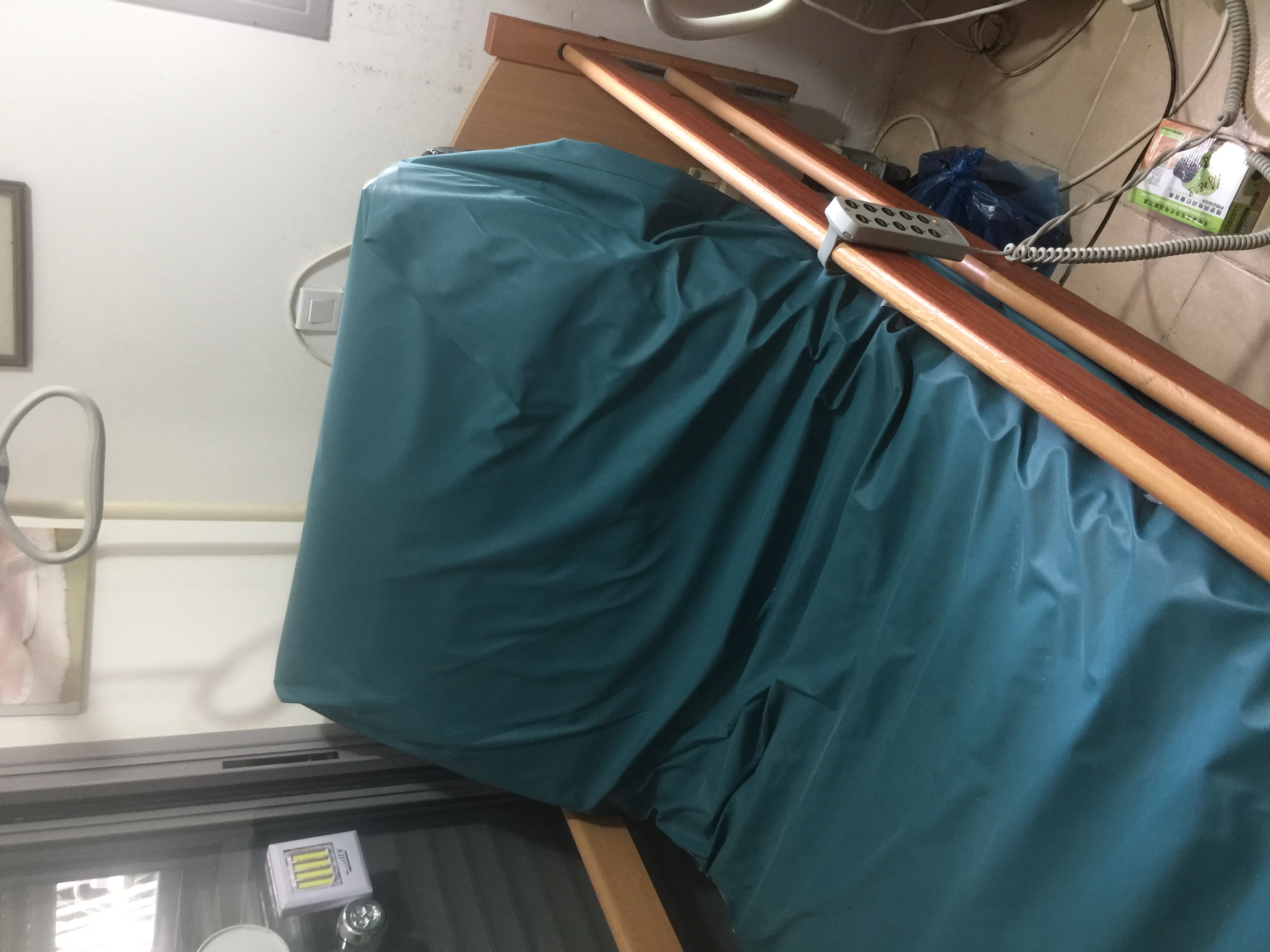 תמונה 5 ,מיטה חשמלית ומזרון HILL-ROM למכירה בפתח תקווה ציוד סיעודי/רפואי  מיטה
