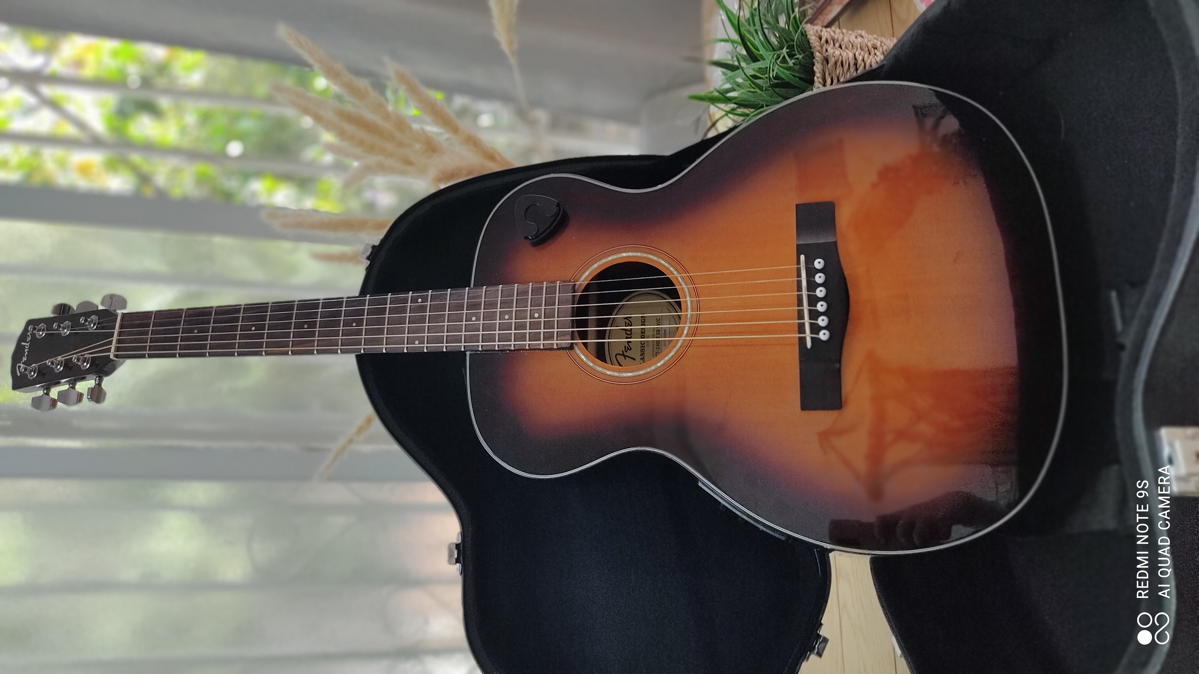 תמונה 3 ,גיטרה אקוסטית מוגברת למכירה בקרית גת כלי נגינה  גיטרה אקוסטית