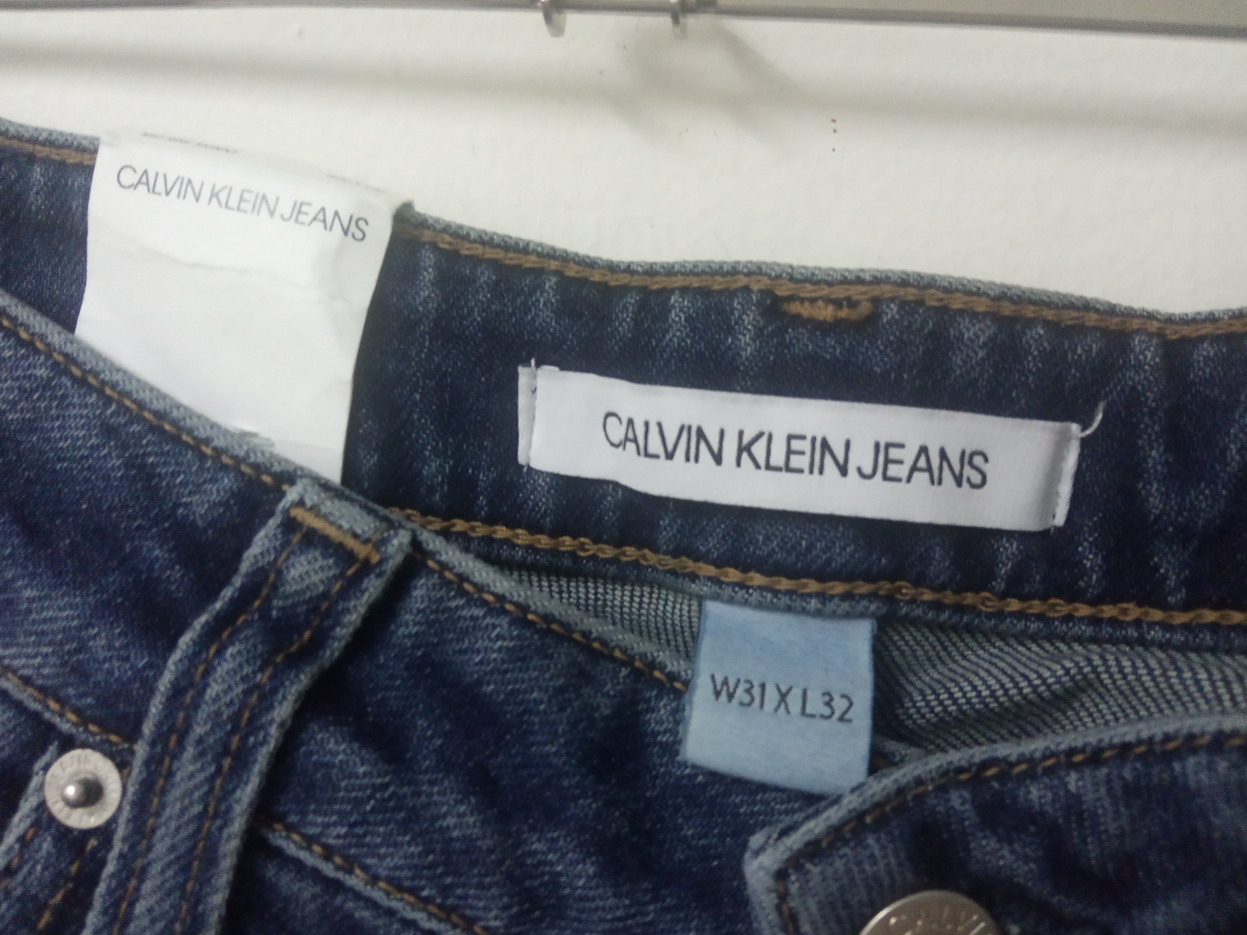 תמונה 5 ,ג'ינס קלווין קליין סקיני 31 למכירה בתל אביב ביגוד ואביזרים  ג'ינסים ומכנסיים