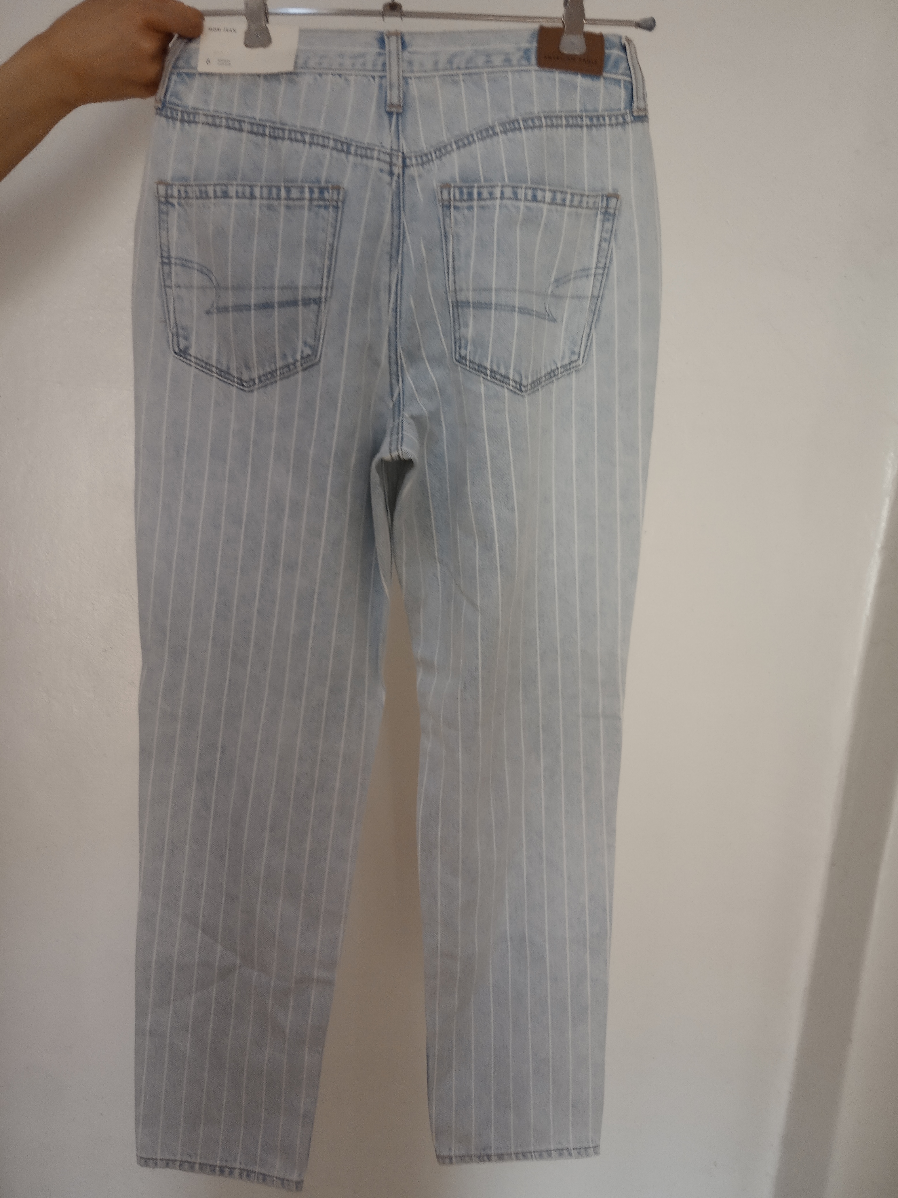 תמונה 4 ,ג'ינס פסים אמריקן איגל מידה 6 למכירה בתל אביב  ביגוד ואביזרים  ג'ינסים ומכנסיים