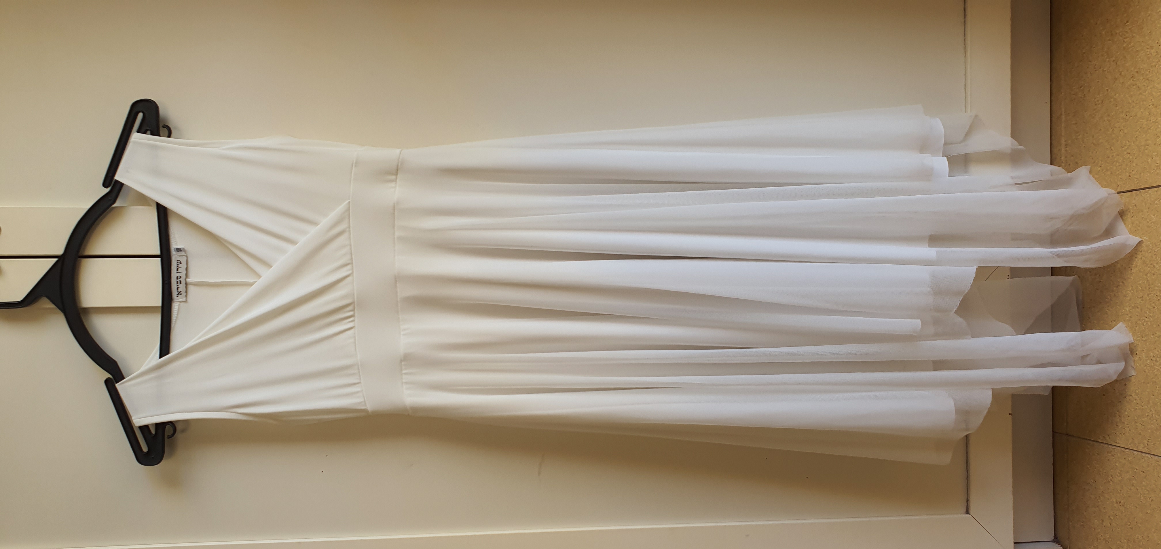 תמונה 1 ,שמלות מעצבים לארוע/בת מצווה למכירה בגבעת ברנר ביגוד ואביזרים  שמלות שושבינה