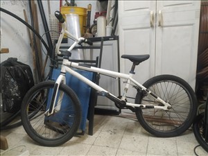אופניים אופני פעלולים/BMX 24 