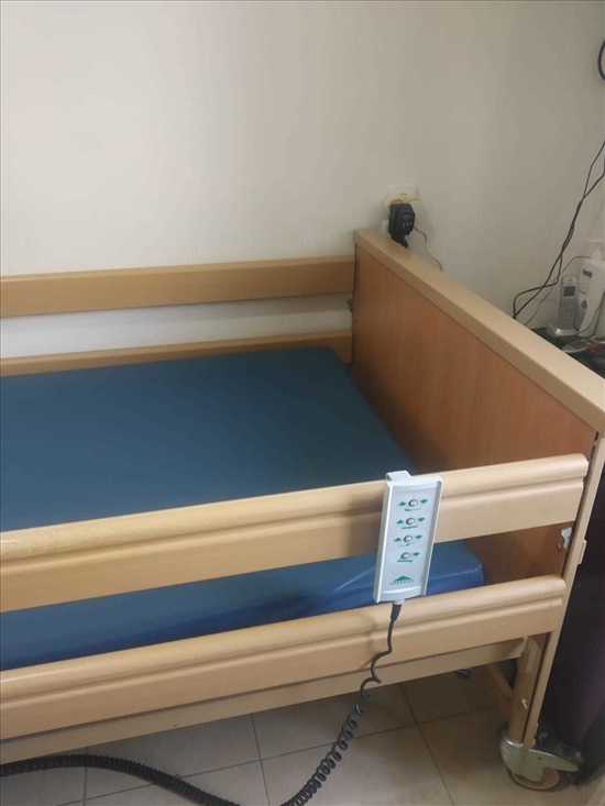 תמונה 1 ,מיטה חשמלית סיעודית מתכווננת למכירה בירושלים ציוד סיעודי/רפואי  מיטה