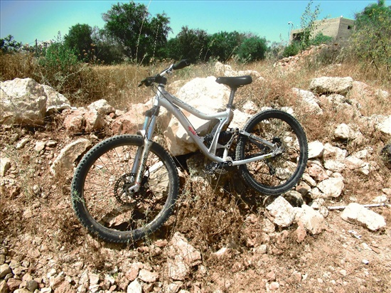 תמונה 2 ,norco shore 3 למכירה במודיעין עילית אופניים  הרים שיכוך מלא