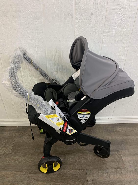 תמונה 2 ,כיסא ועגלה לרכב לתינוק. למכירה בתל אביב לתינוק ולילד  עגלות ועגלות טיול