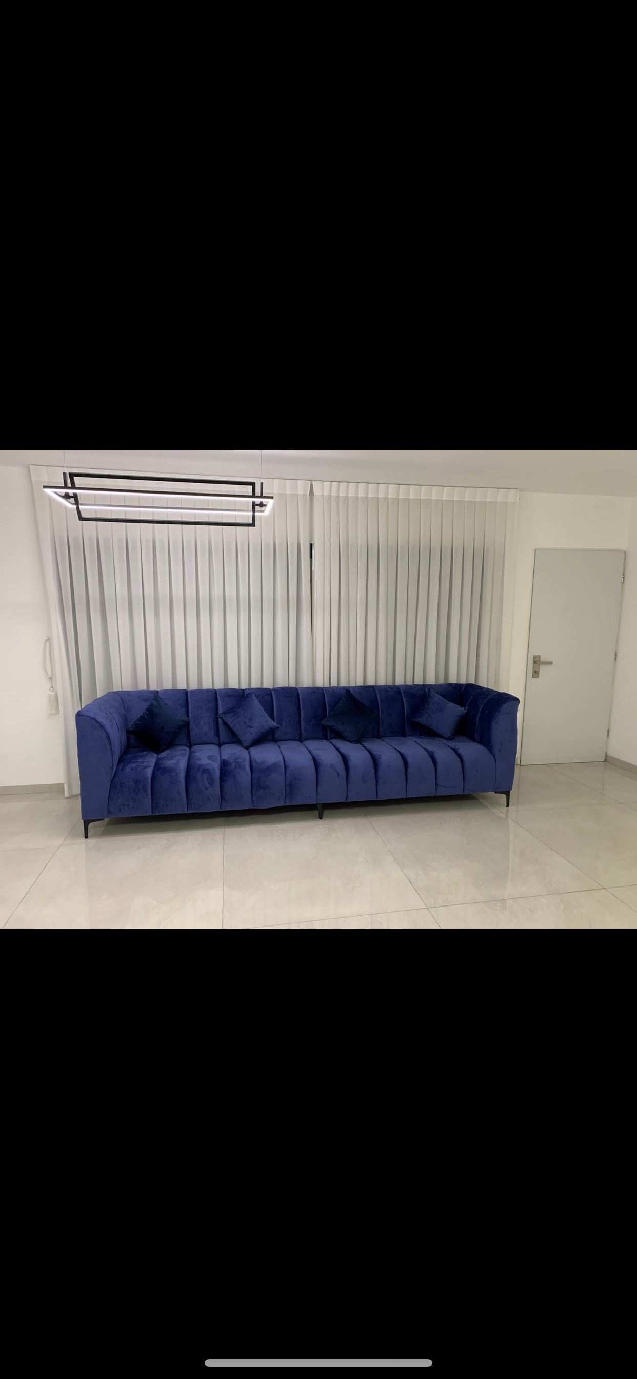תמונה 1 ,ספה יוקרתית כחול רויאל למכירה ביבנה ריהוט  ספות