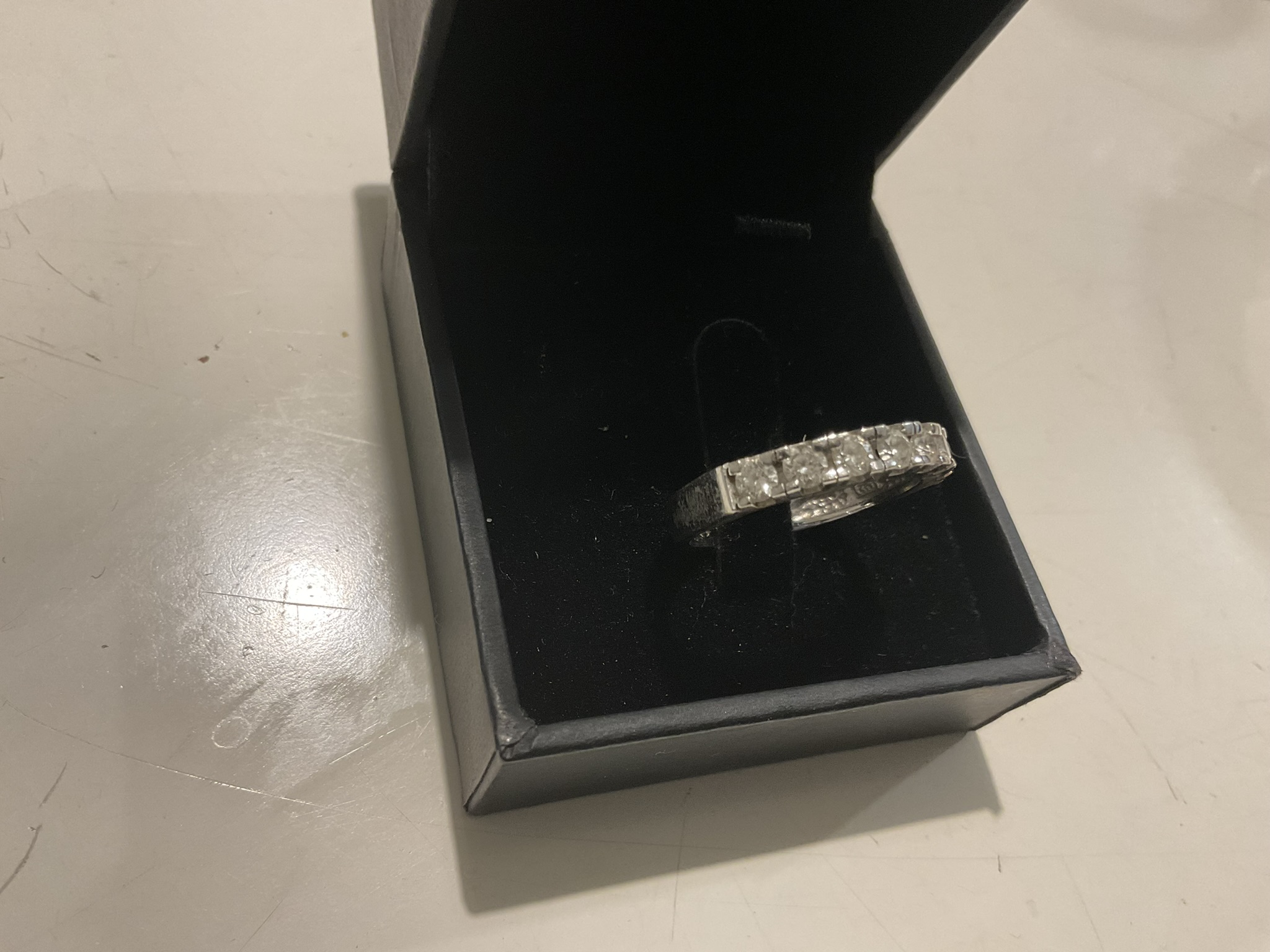 תמונה 2 ,טבעת חדשה 1.5 קארט  למכירה בראשון לציון תכשיטים  טבעות