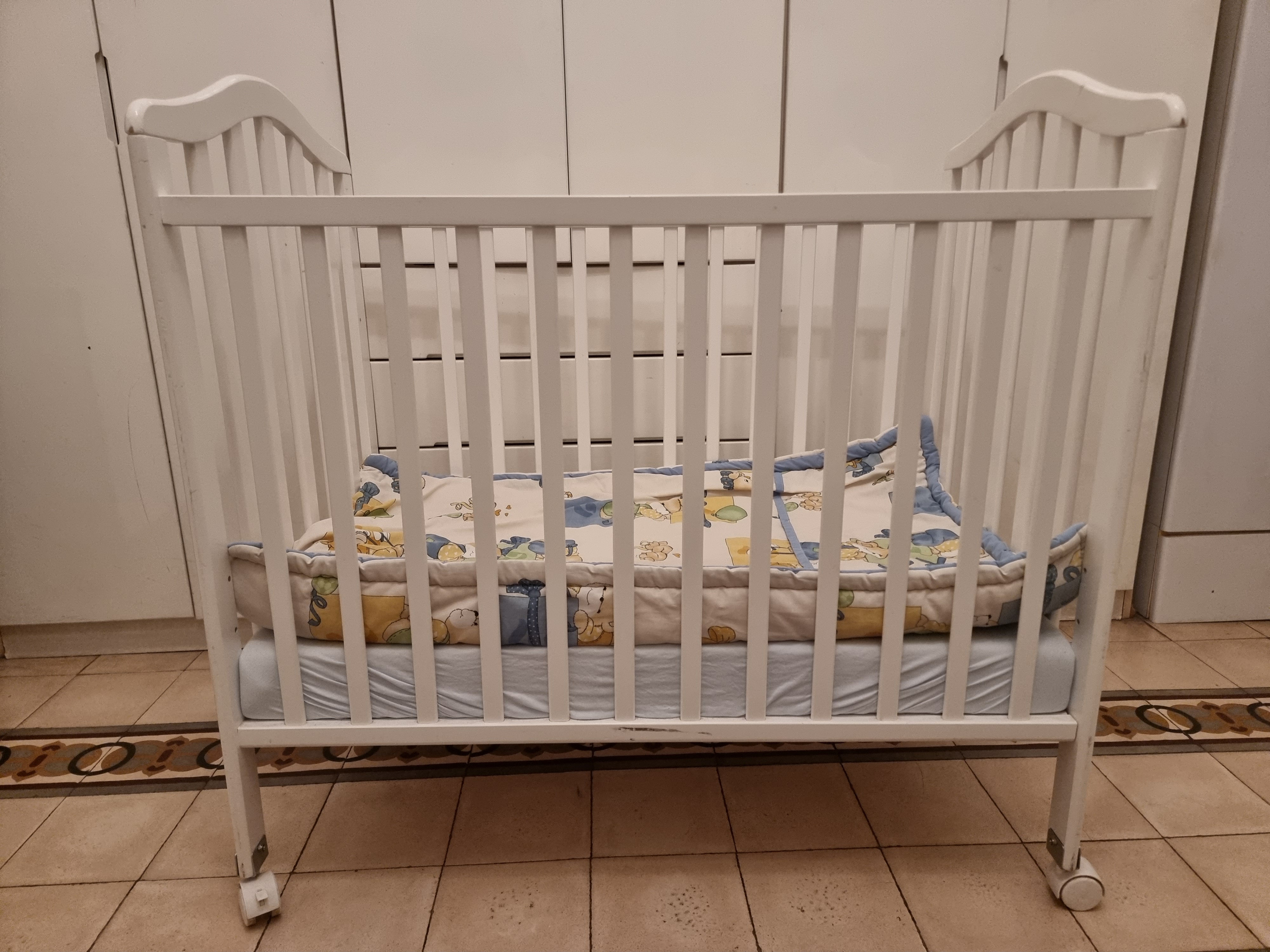 תמונה 1 ,מיטת תינוק עם מזרון למכירה ברמלה לתינוק ולילד  מיטות ולולים