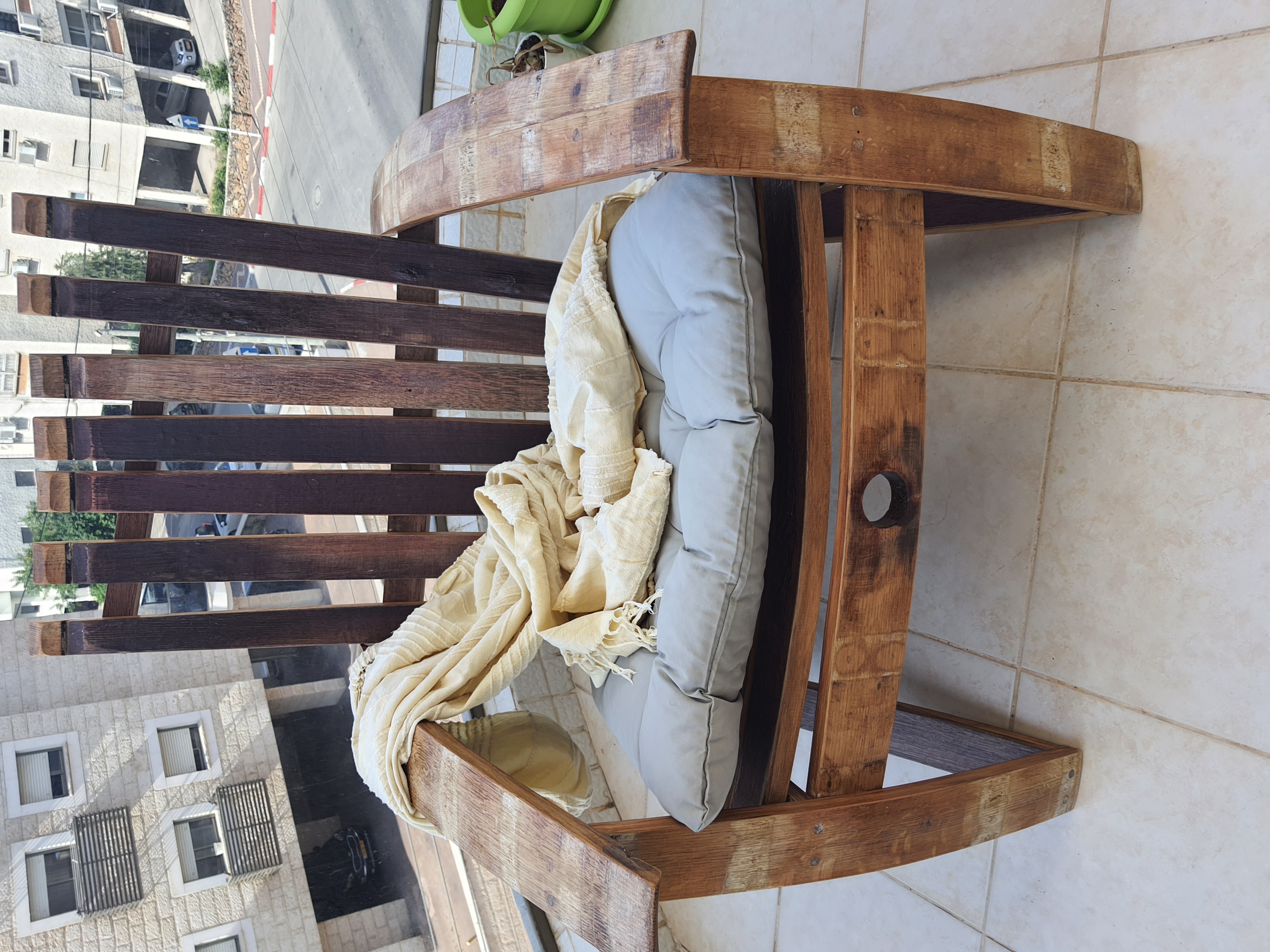 תמונה 8 ,כסא חבית יין בסגנון אדירונדק  למכירה בנהריה לגינה  ריהוט לגינה