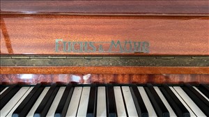 כלי נגינה פסנתר 4 
