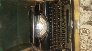 מכונת כתיבה 
