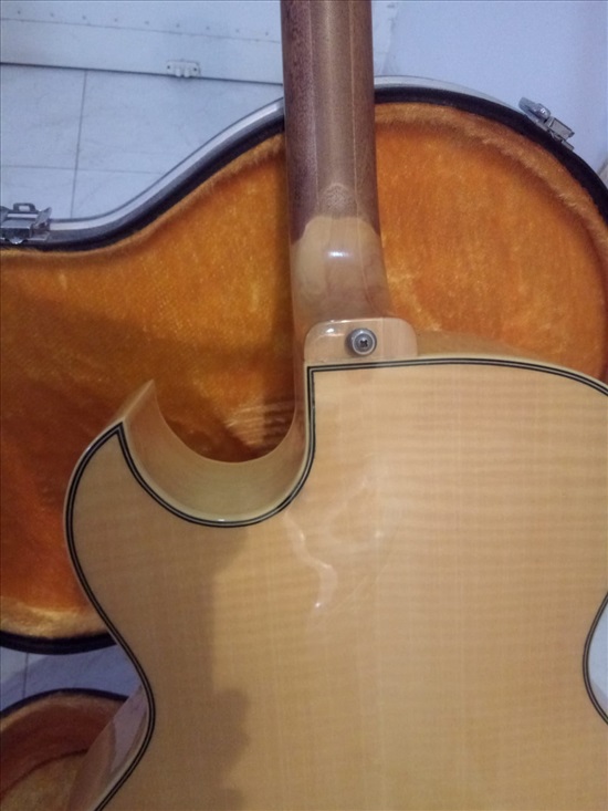 תמונה 6 ,גיטרה נפח ARIA למכירה בחיפה כלי נגינה  גיטרה חשמלית