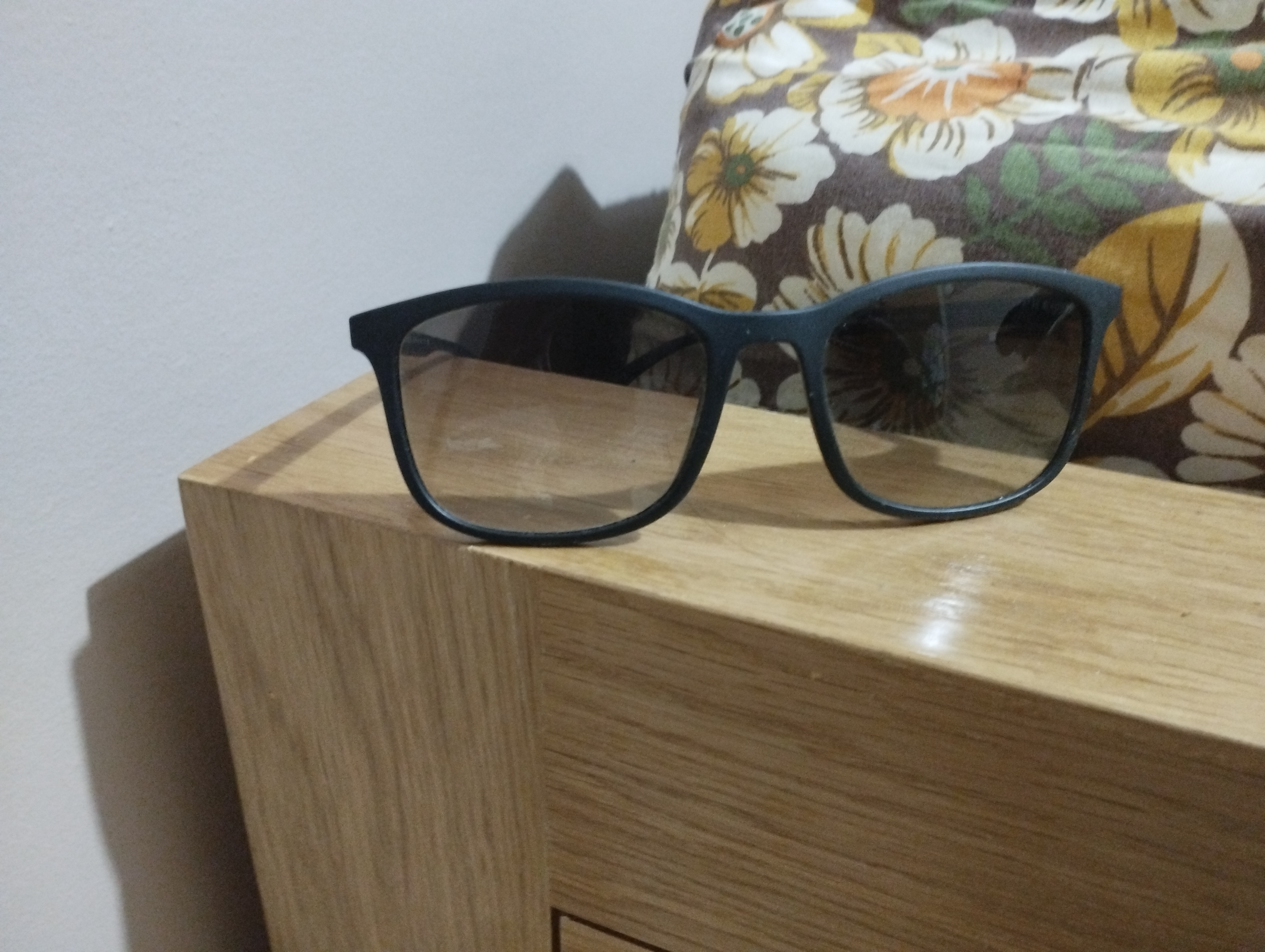 תמונה 8 ,משקפי שמש פראדה למכירה באביחיל משקפיים  משקפי מעצבים