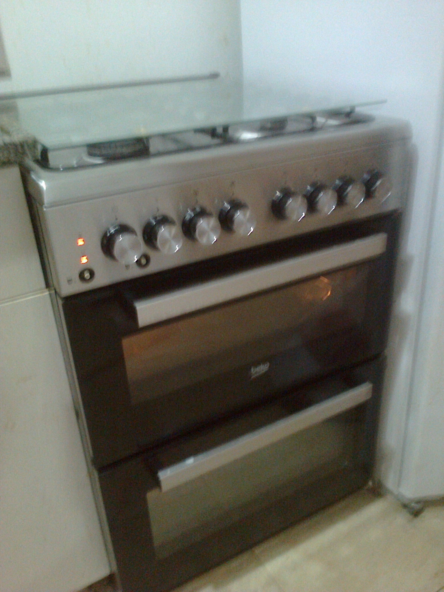 תמונה 1 ,תנור דו תאי בקו למכירה בבית שמש מוצרי חשמל  תנור