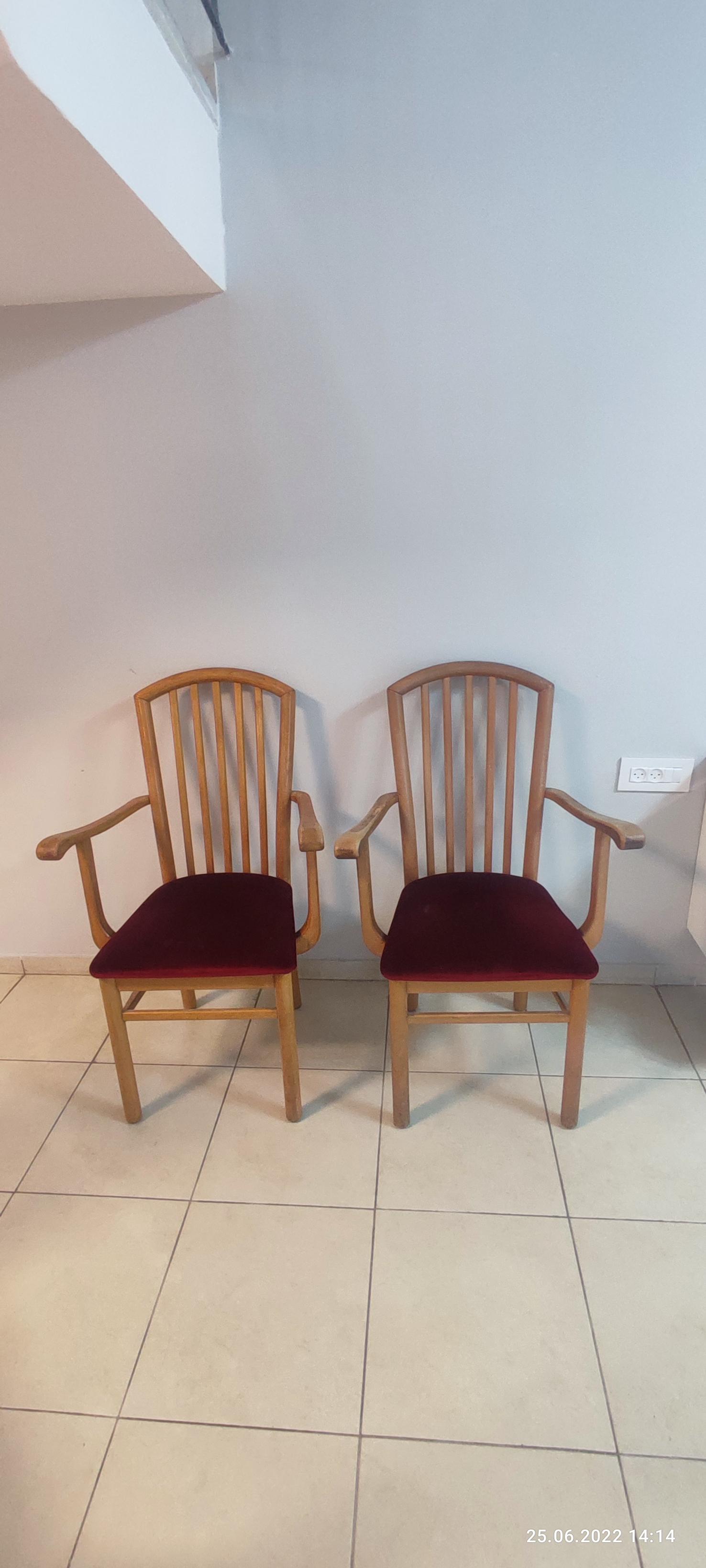 תמונה 1 ,8- כיסאות למכירה בפתח תקווה ריהוט  כיסאות