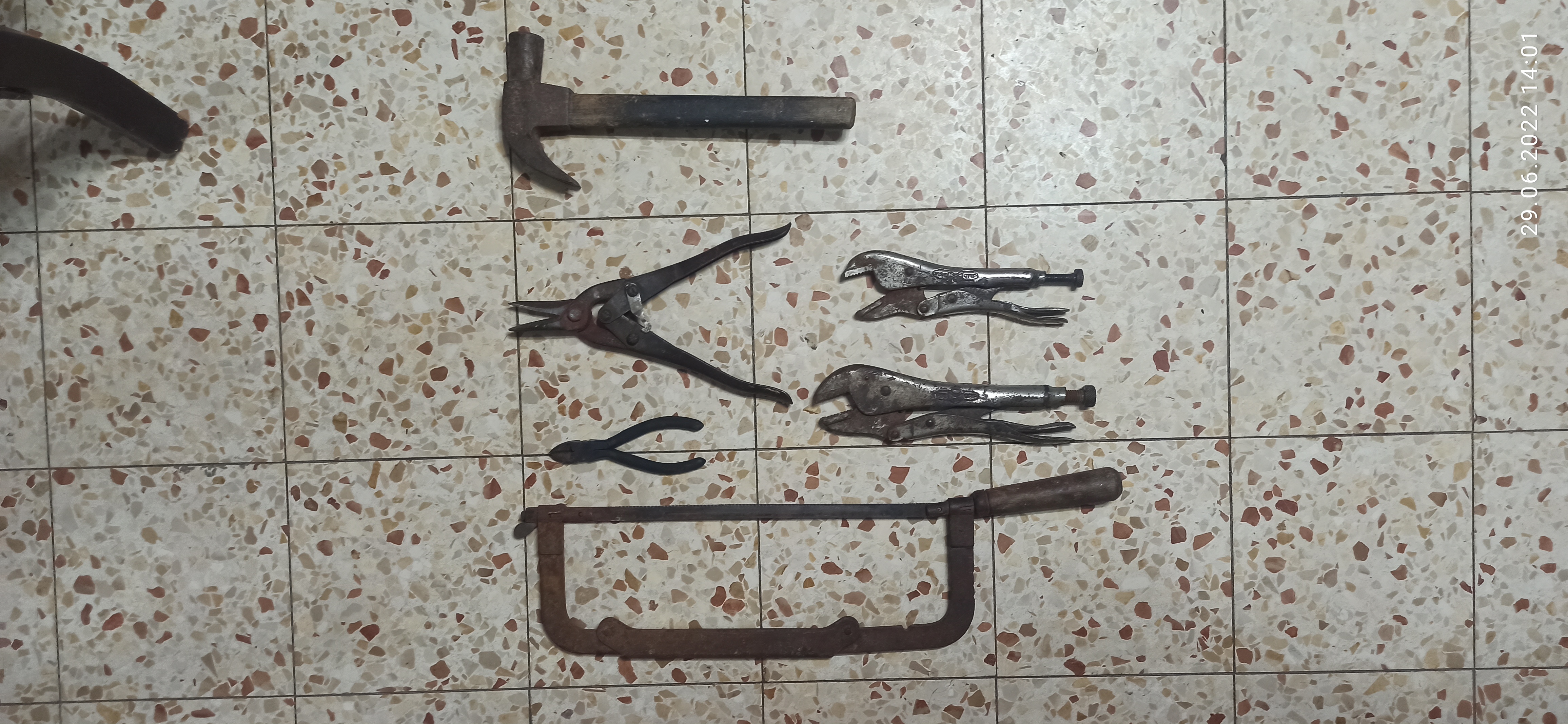 תמונה 1 ,מספר כלים שונים למכירה ביבנה כלי עבודה  כלים לעבודת מכונאות