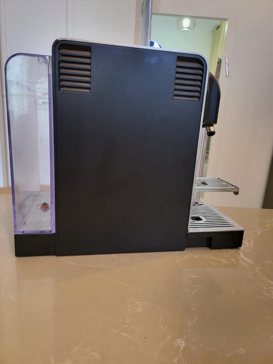 תמונה 4 ,מכונת קפה עם מקציף חלב למכירה בבת ים מוצרי חשמל  מכונת קפה