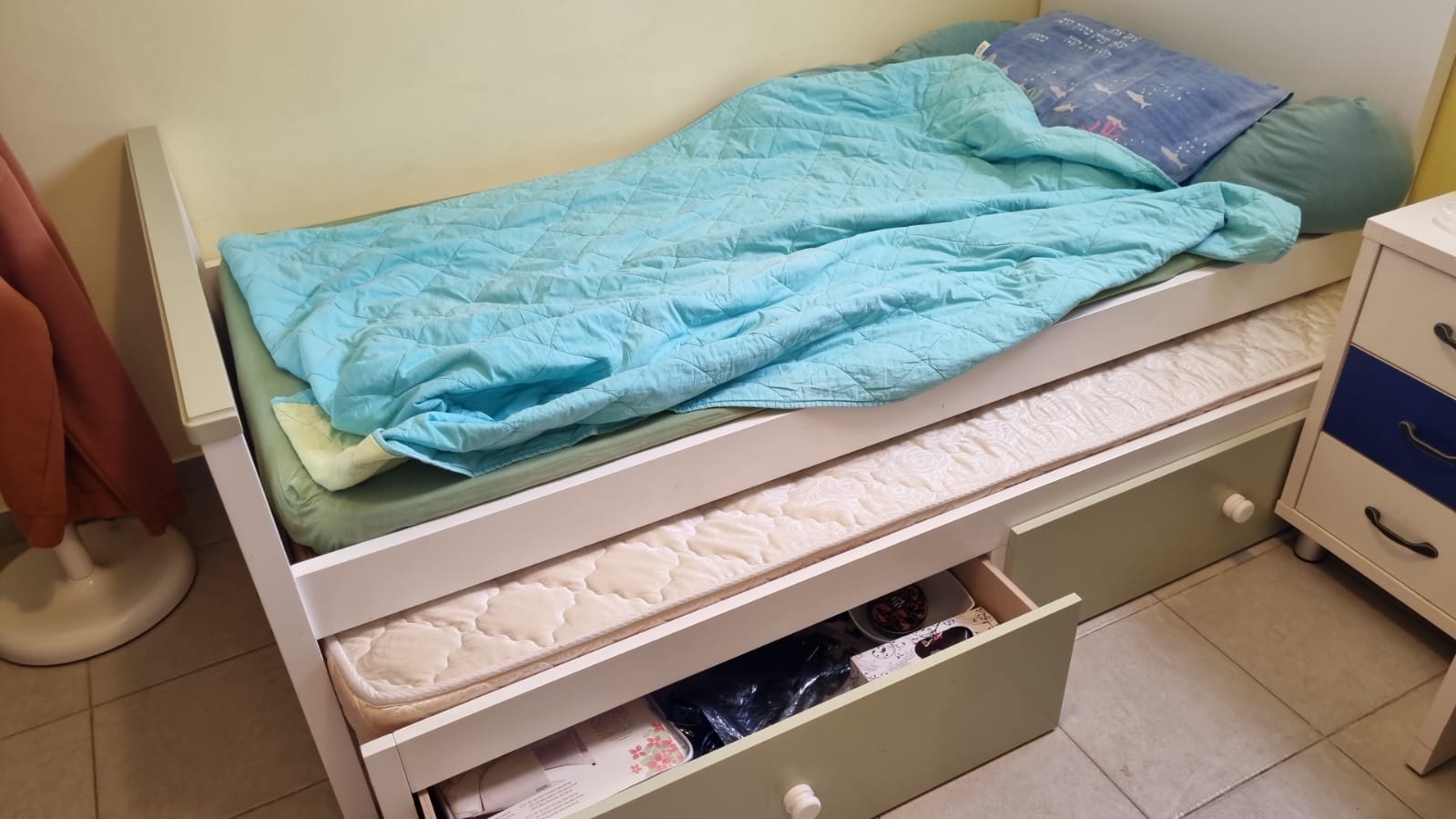 תמונה 3 ,מיטת ילד נפתחת למיטת חבר למכירה בצור משה לתינוק ולילד  מיטות ולולים