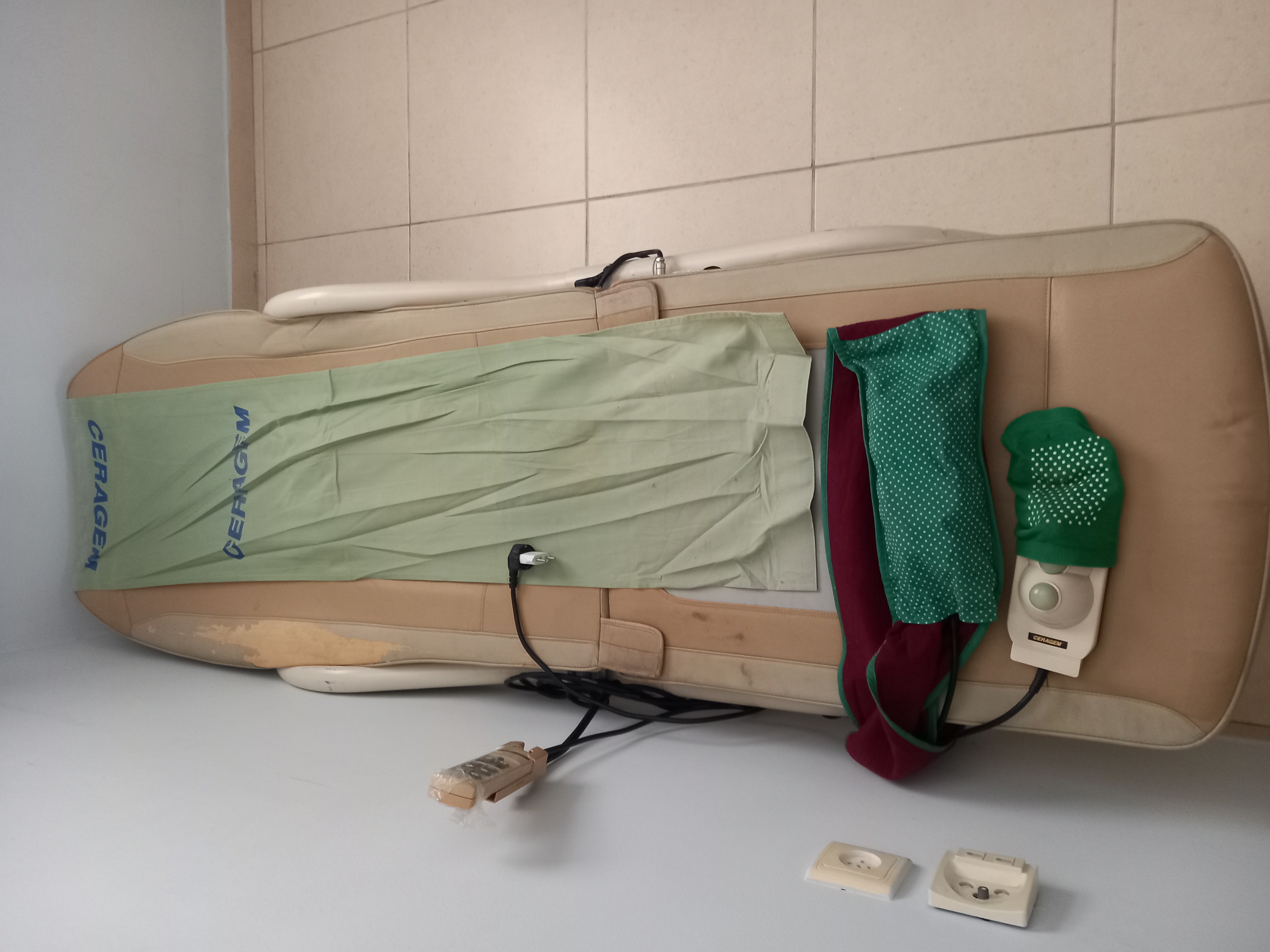 תמונה 2 ,מיטת עיסוי של ceragem למכירה בקרית מוצקין ציוד סיעודי/רפואי  מיטת עיסוי