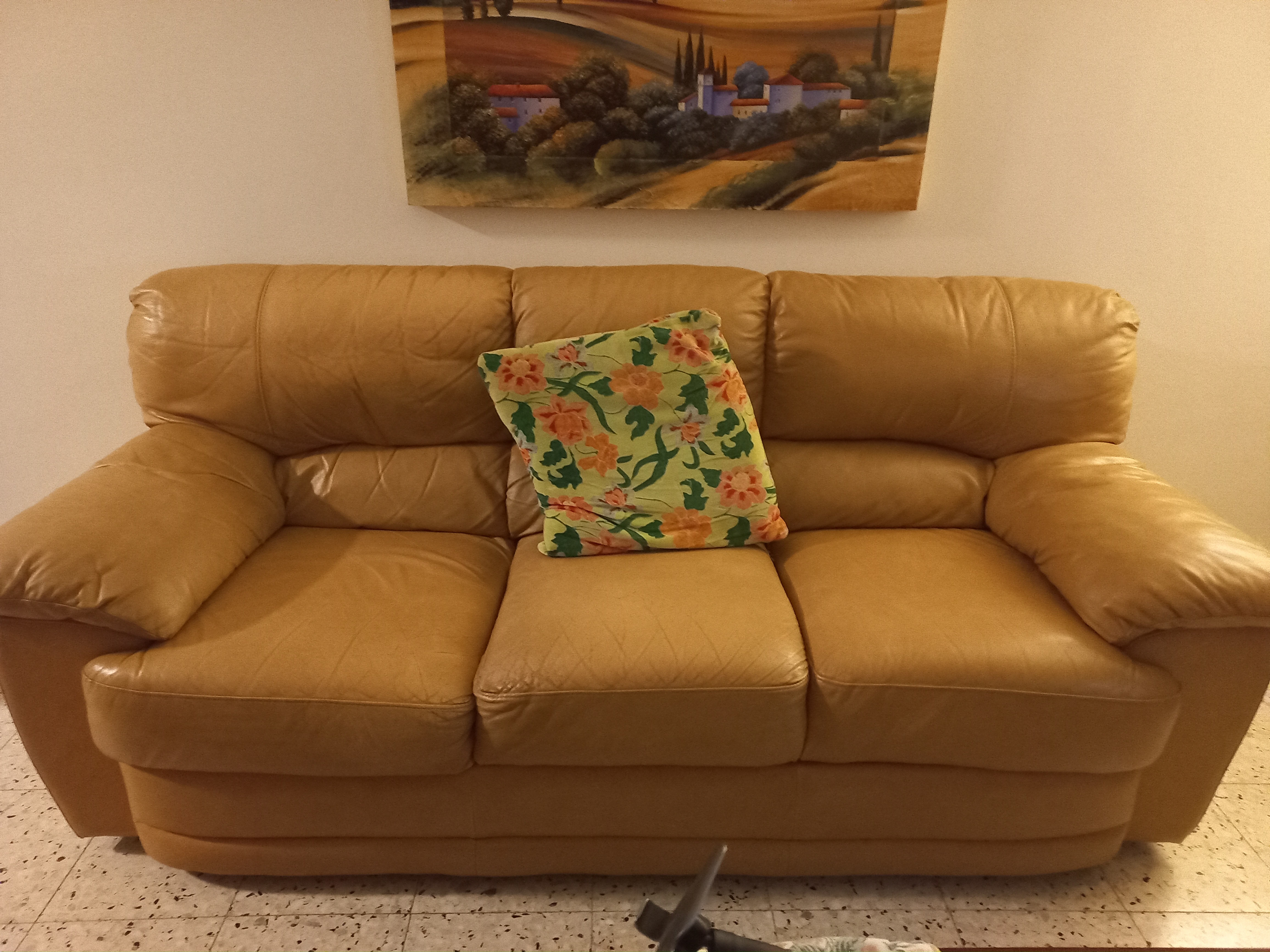 תמונה 1 ,ספה וכורסה למכירה במכמורת ריהוט  סלון