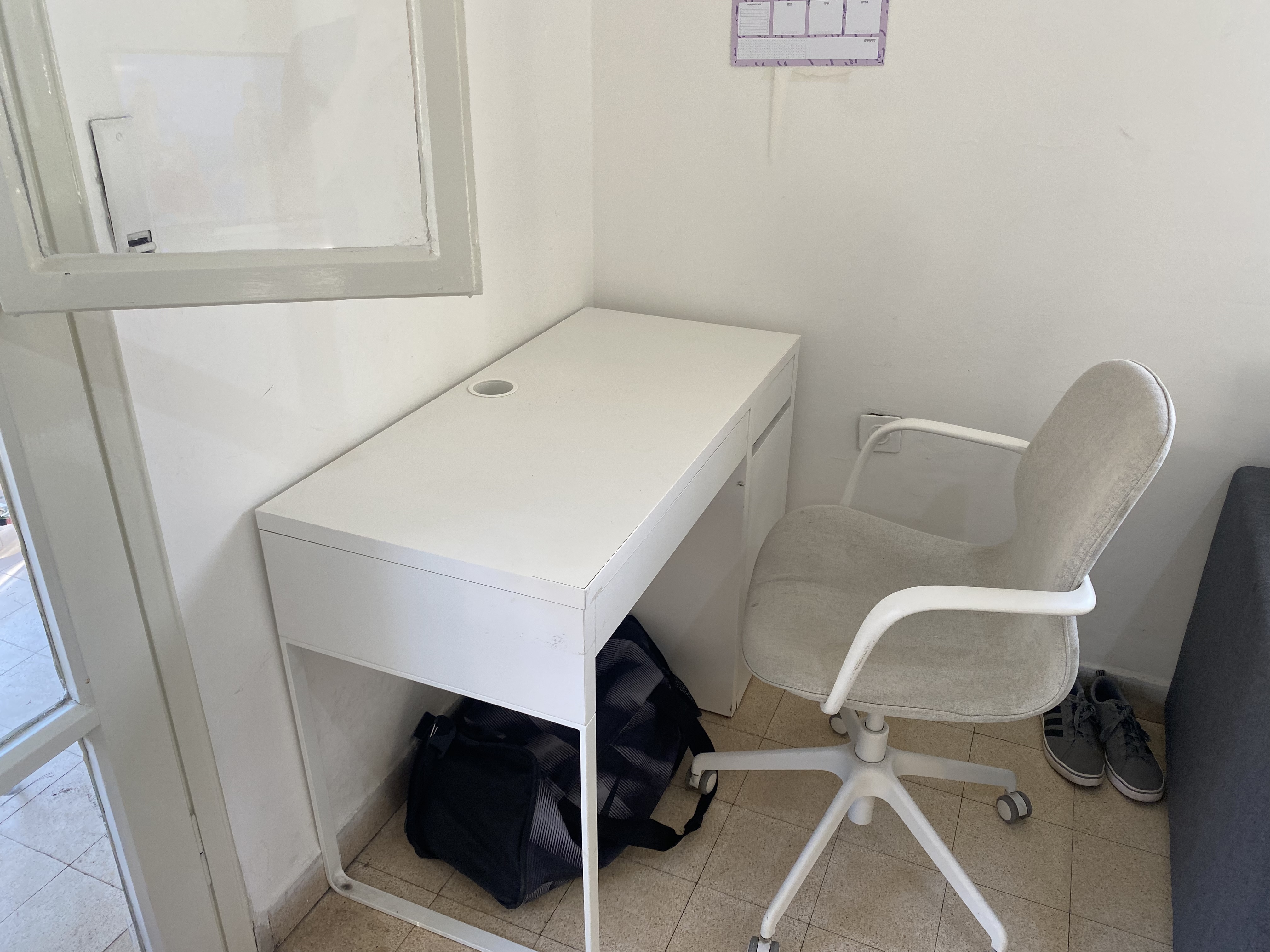 תמונה 1 ,שולחן כתיבה וכיסא מחשב למכירה בירושלים ריהוט  שולחנות
