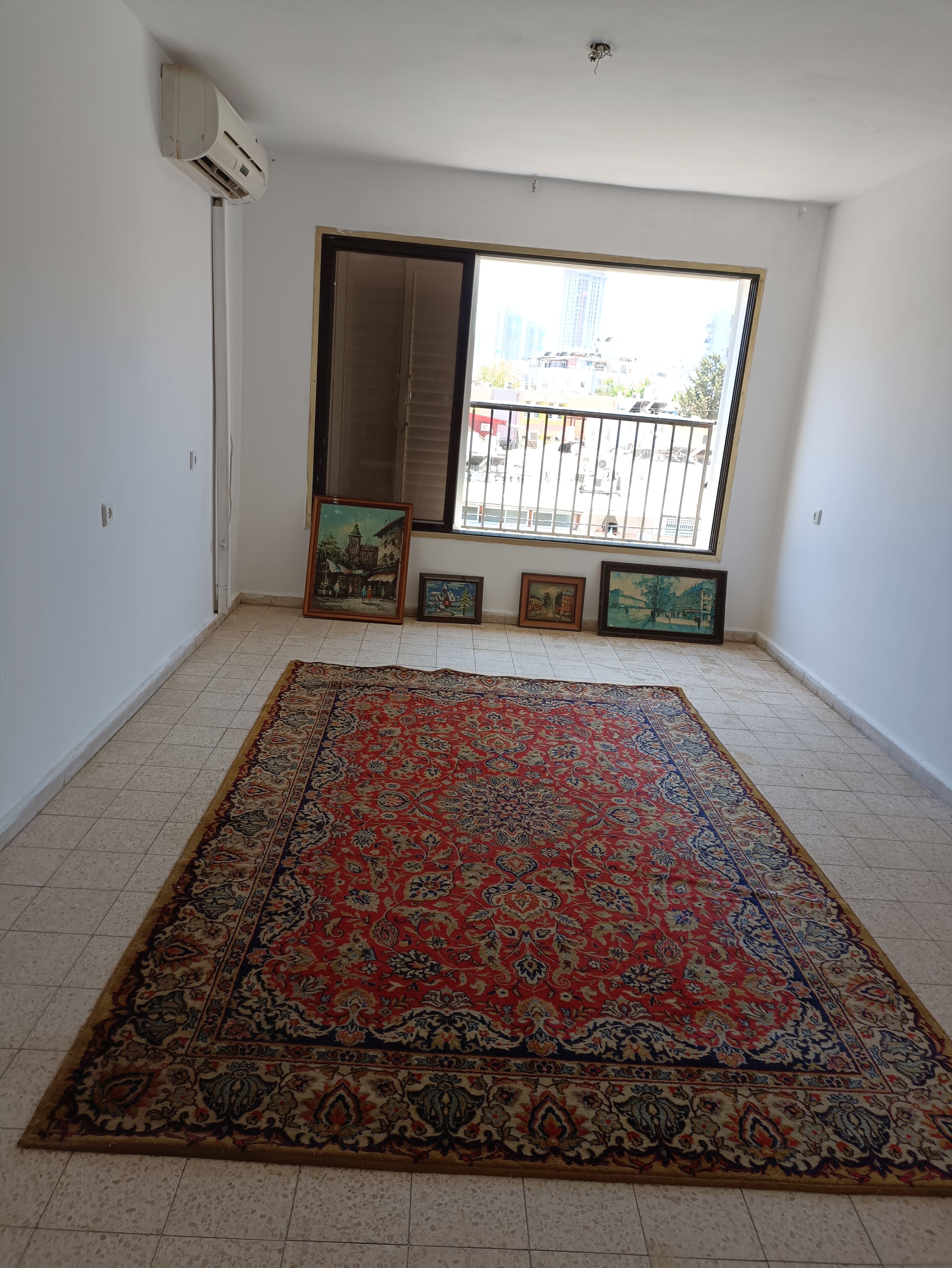 תמונה 1 ,שטיח  למכירה ביפו ג ריהוט  שטיחים
