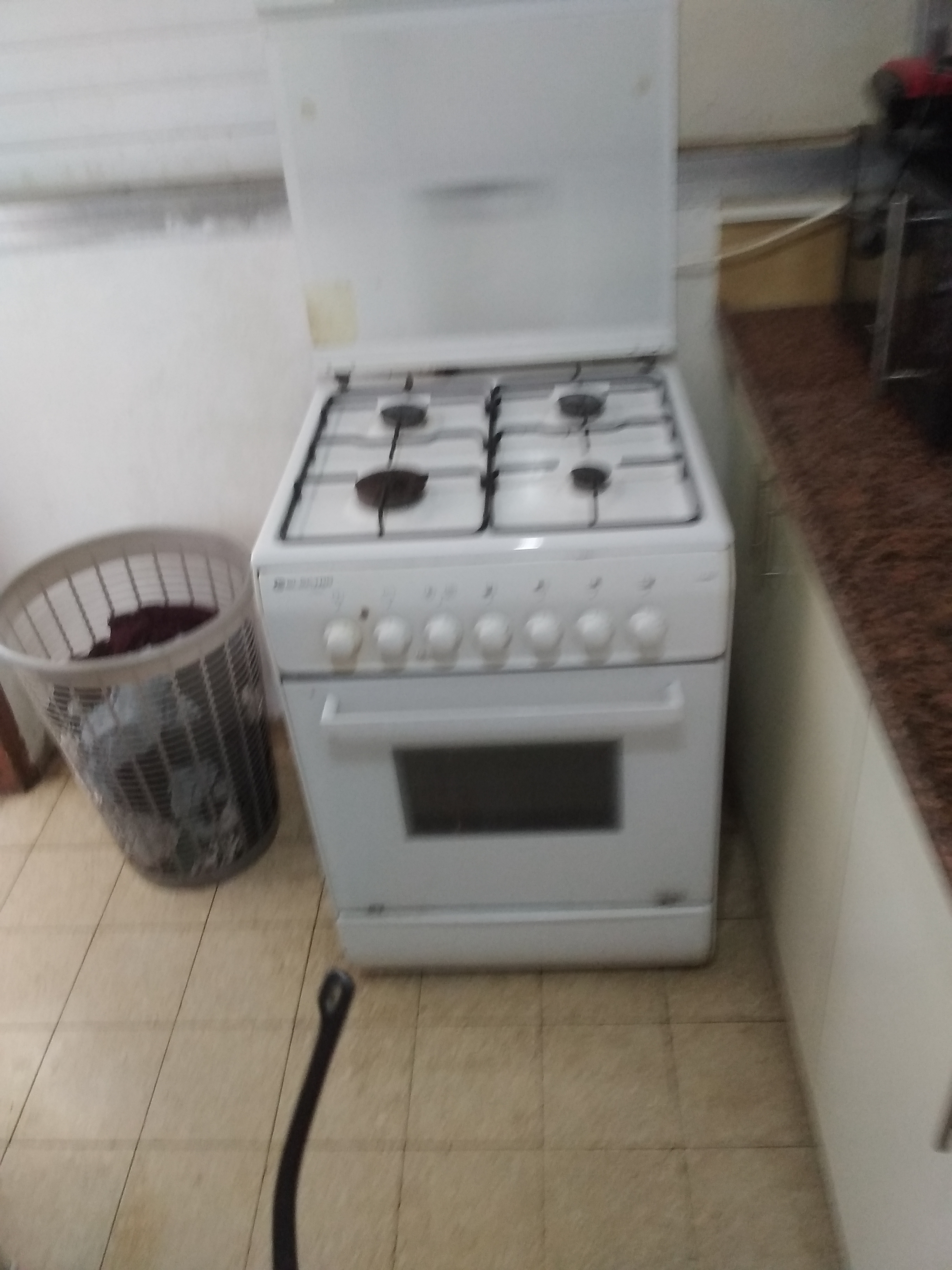 תמונה 1 ,תנור גז למכירה בנתניה כלי מטבח  שונות