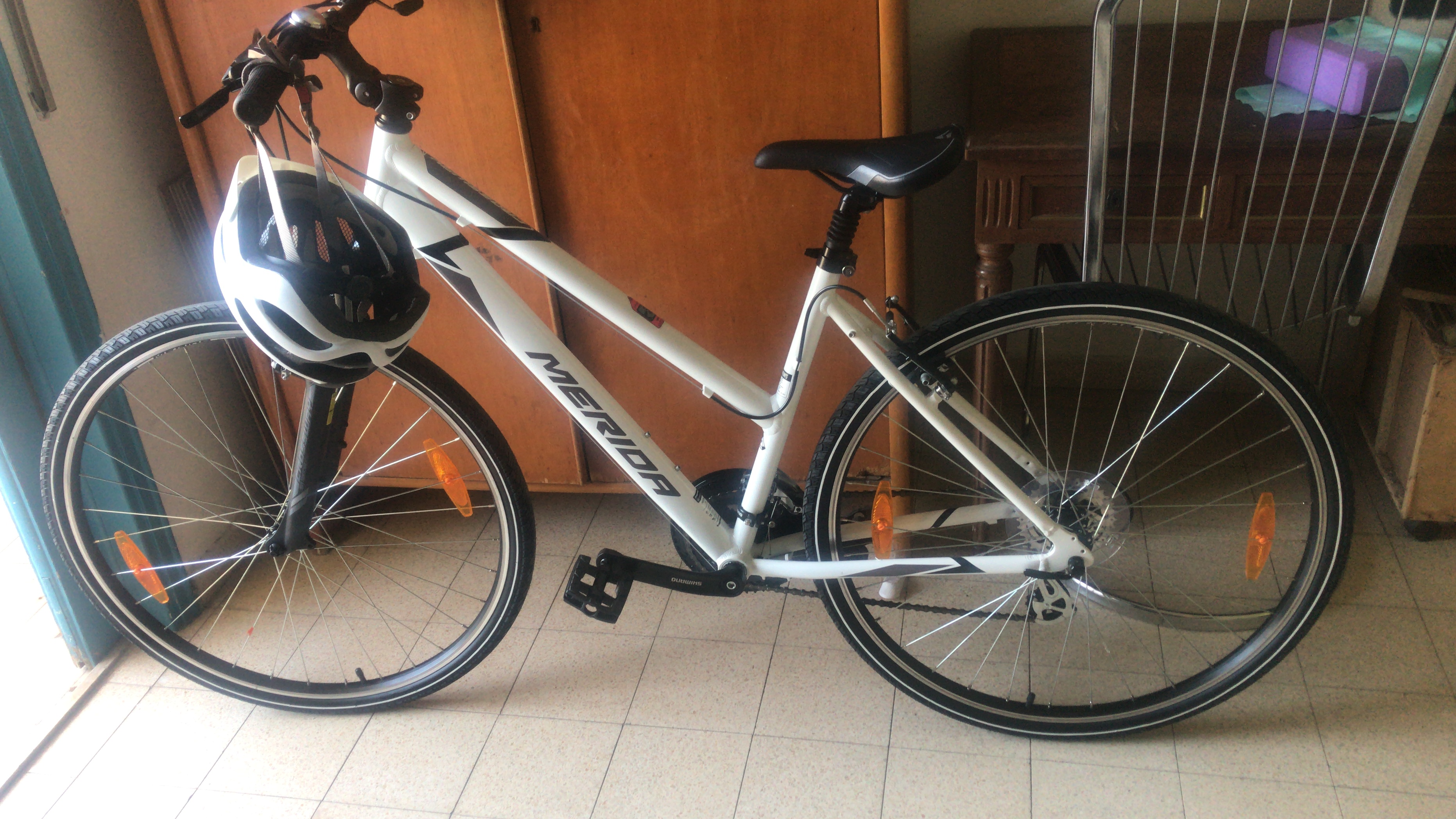 תמונה 1 ,אופני היבריד merida crossway+  למכירה ביהוד מונוסון אופניים  אופני עיר