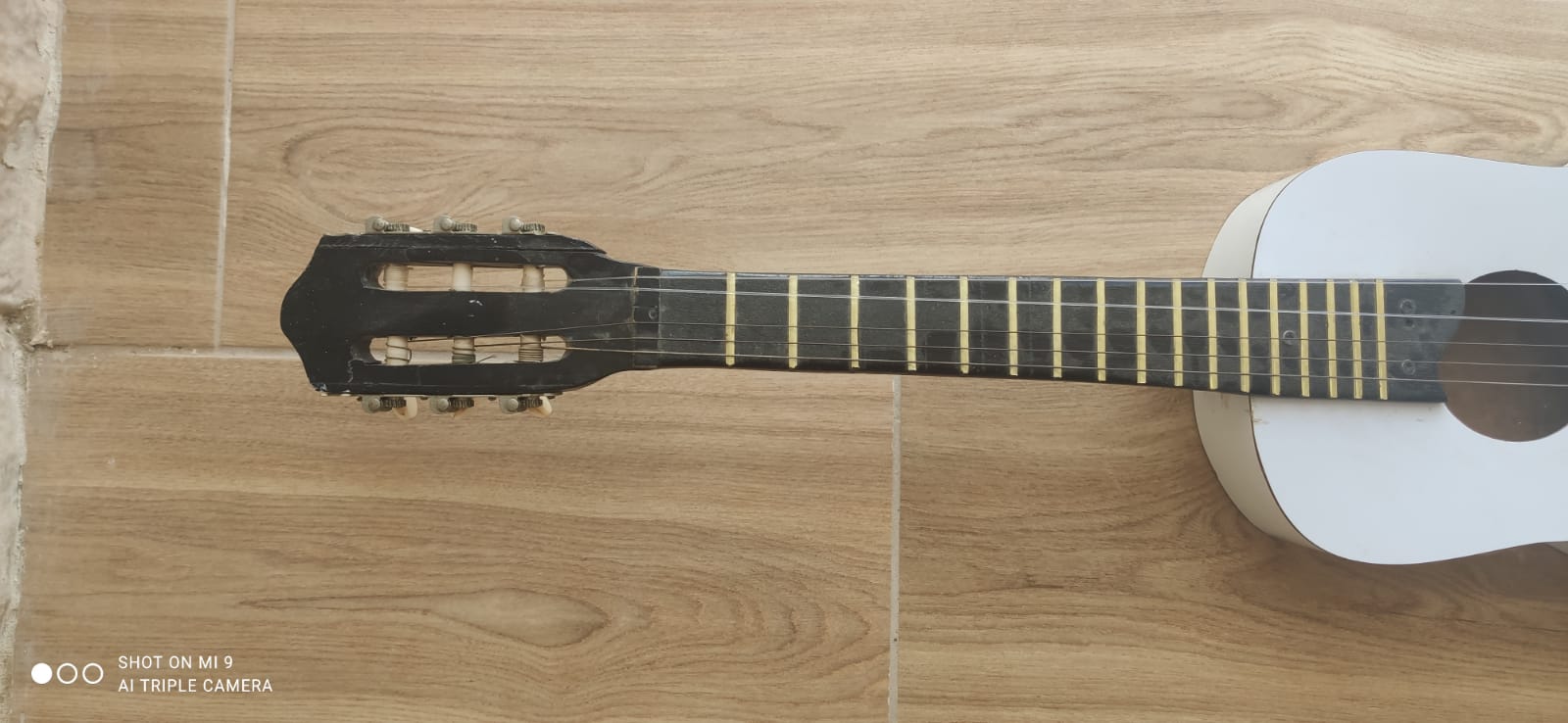 תמונה 4 ,גיטרה למכירה בנתיבות שונות  שונות