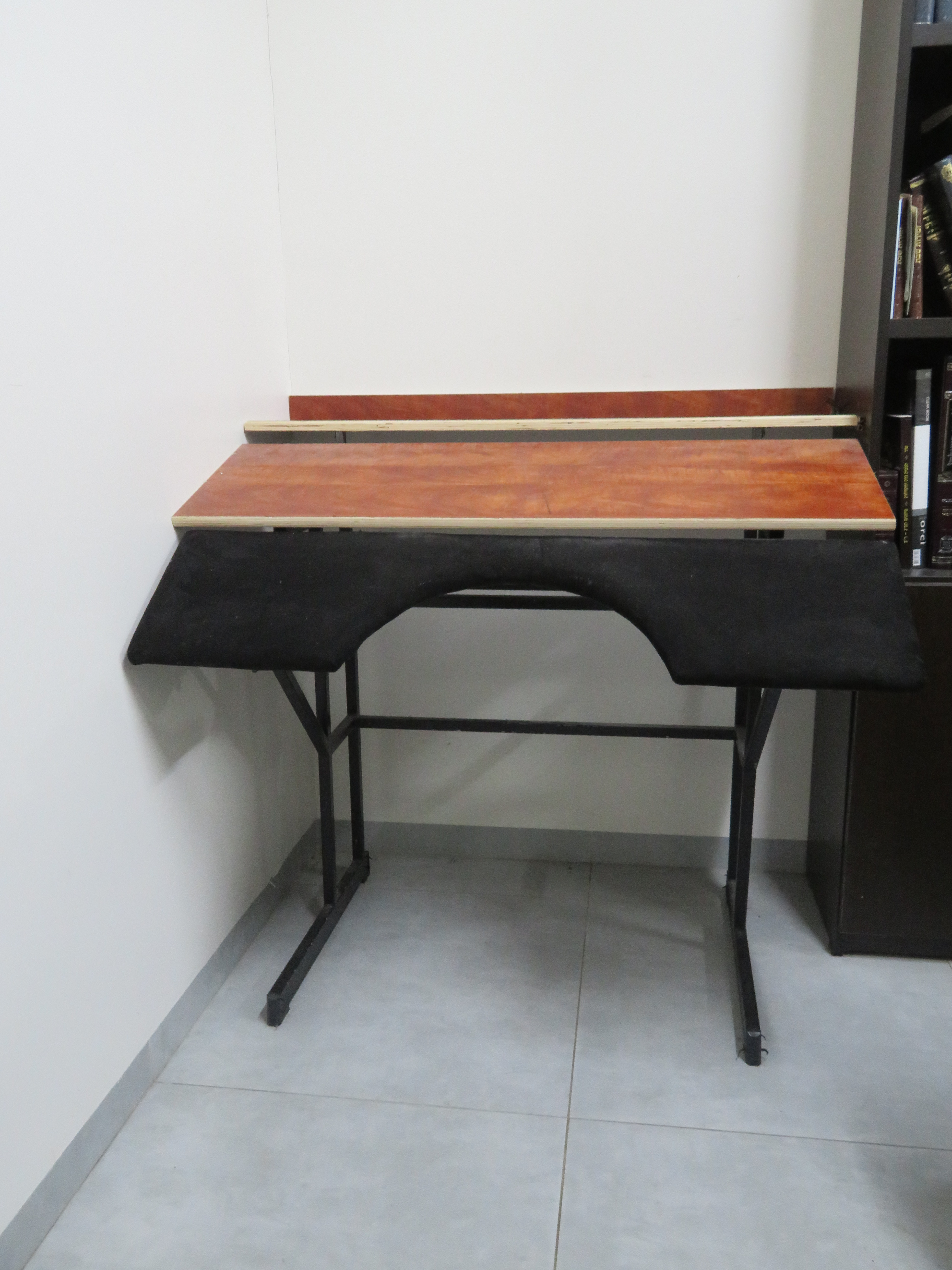 תמונה 4 ,שולחן סופרים למכירה בבני ברק ריהוט  שולחנות