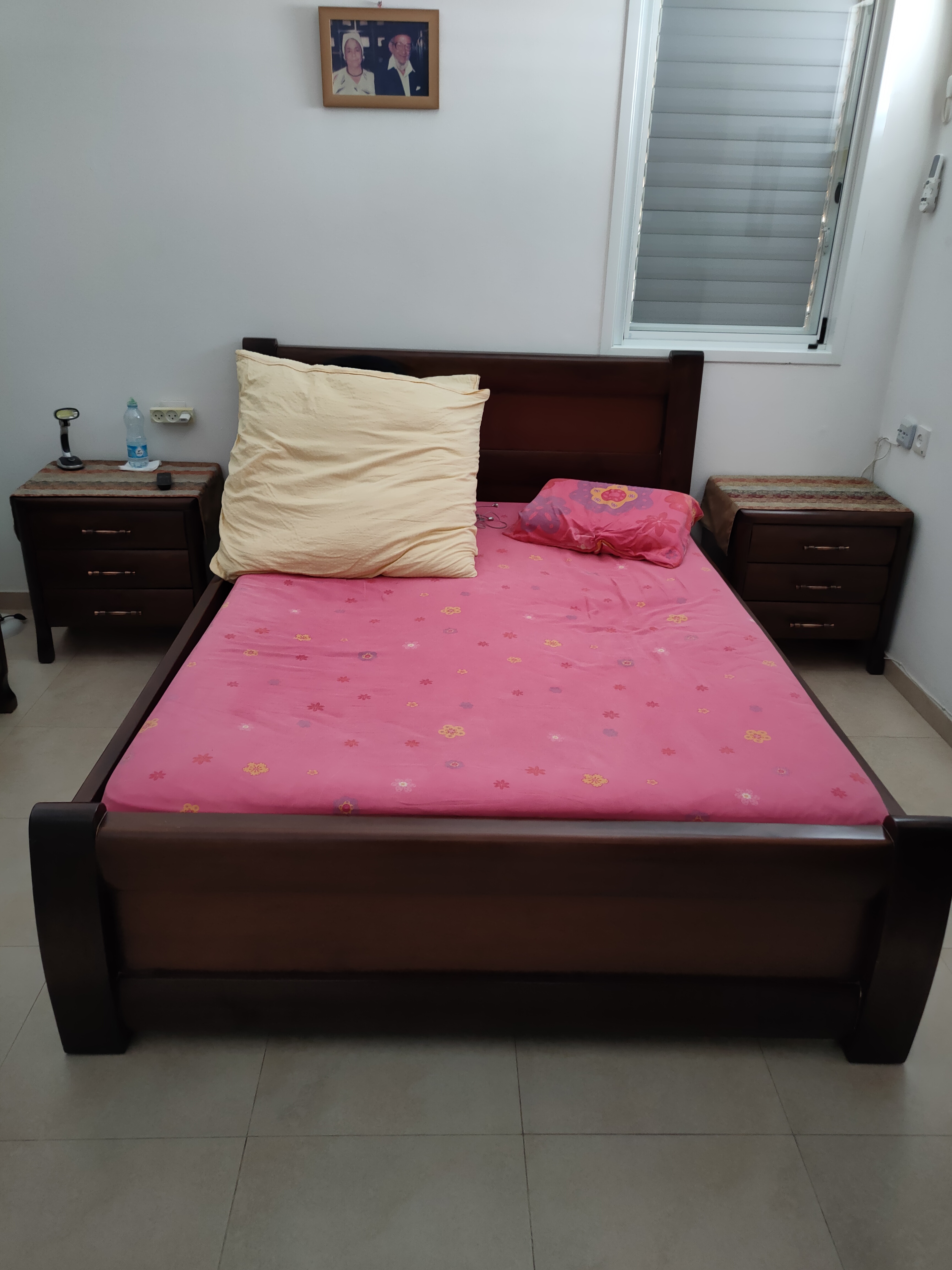 תמונה 3 ,מיטה זוגית מעץ מלא ומזרון למכירה באשדוד ריהוט  מיטות