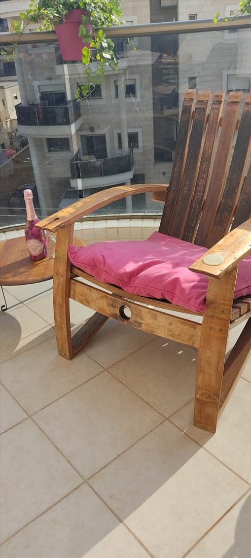 תמונה 1 ,כסא חבית יין בסגנון אדירונדק  למכירה בנהריה לגינה  ריהוט לגינה