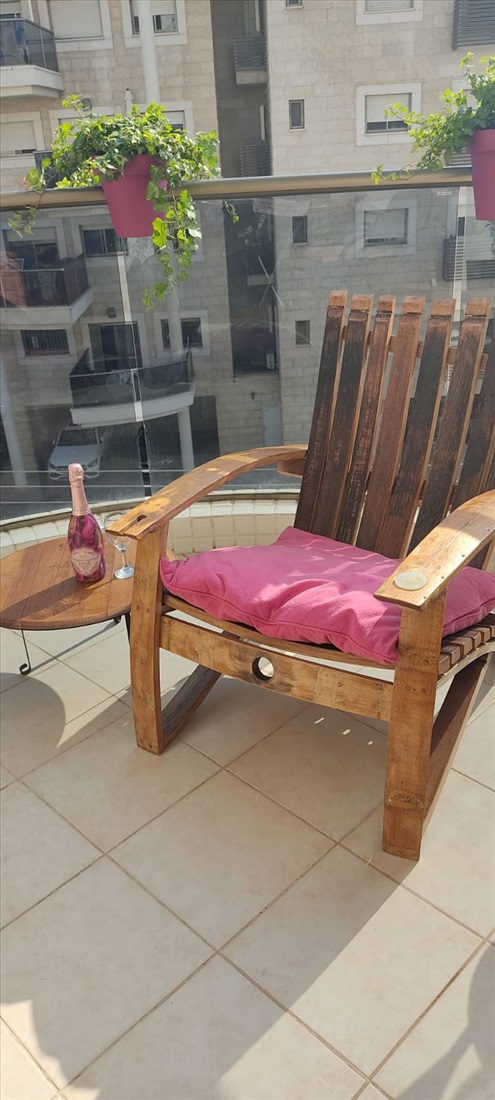 תמונה 3 ,כסא חבית יין בסגנון אדירונדק  למכירה בנהריה לגינה  ריהוט לגינה