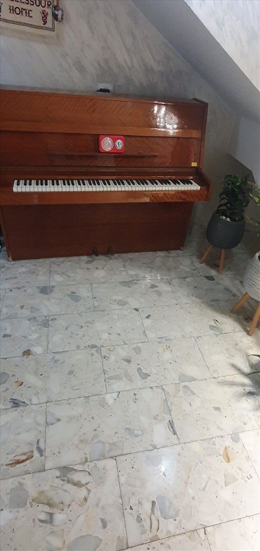 תמונה 1 ,ערין למכירה בחיפה כלי נגינה  פסנתר