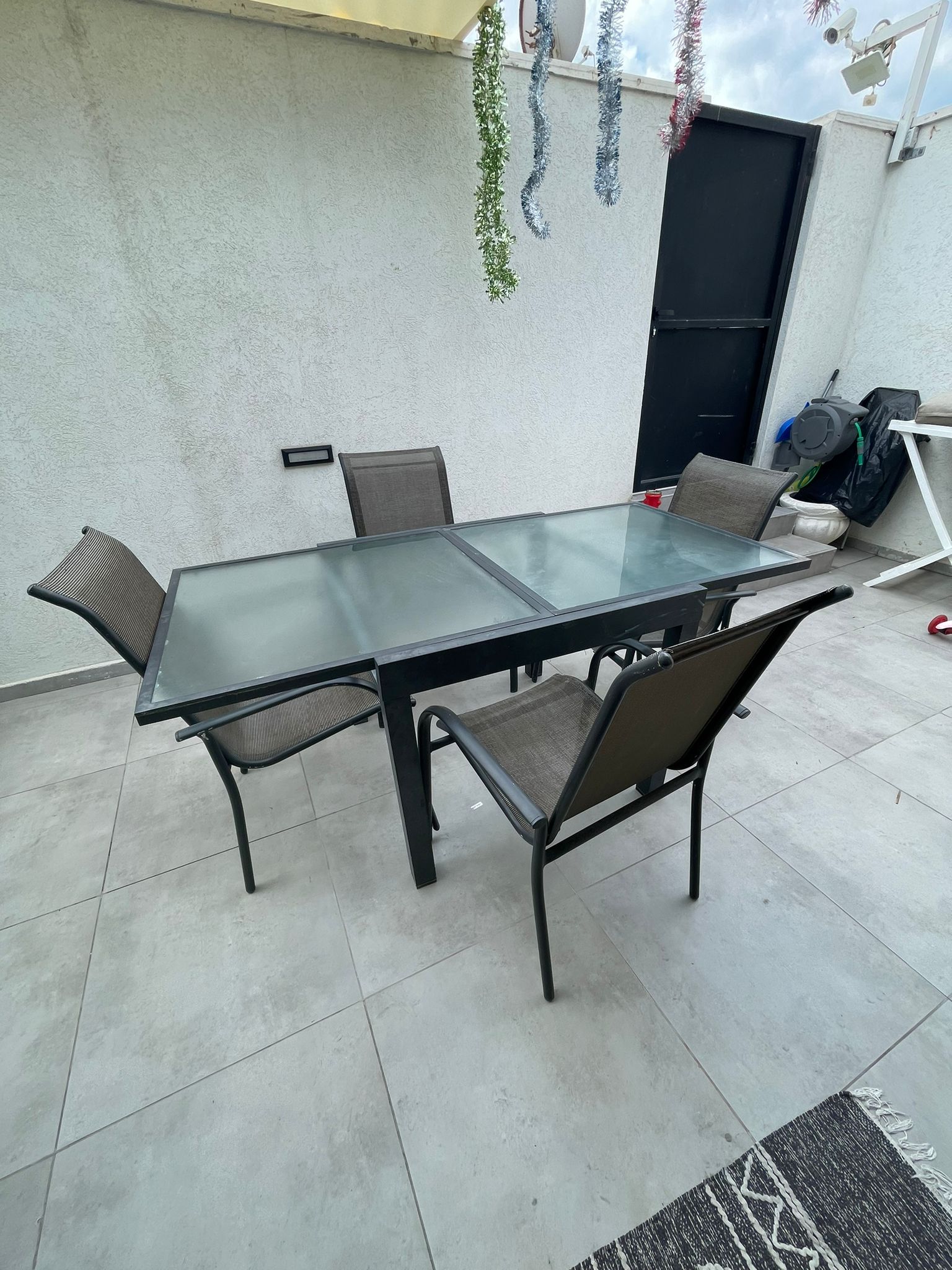 תמונה 1 ,שולחן וכיסאות למכירה בחדרה לגינה  ריהוט לגינה