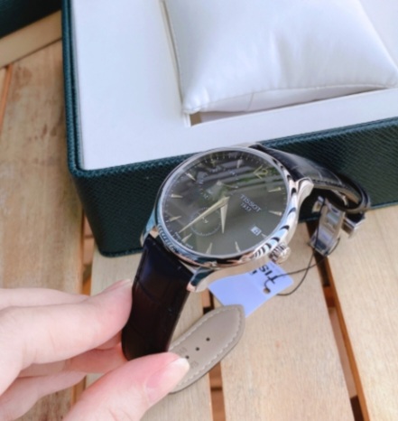 תמונה 6 ,שעון יד Tissot לגבר  למכירה באשדוד ביגוד ואביזרים  אקססוריז לגברים