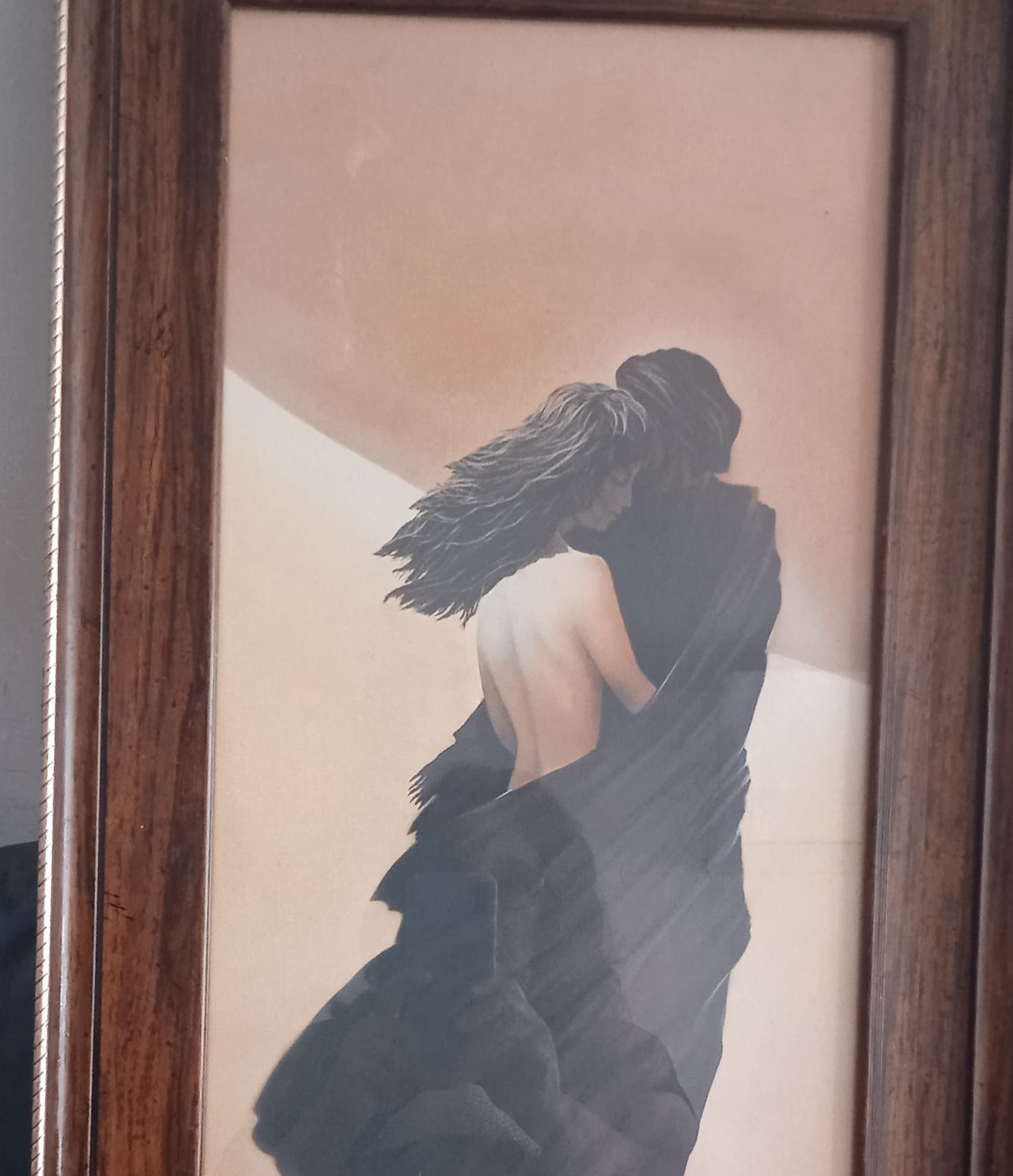 תמונה 1 ,אישה מחבקת מלאך שחור! למכירה בקרית ים אומנות  תמונות