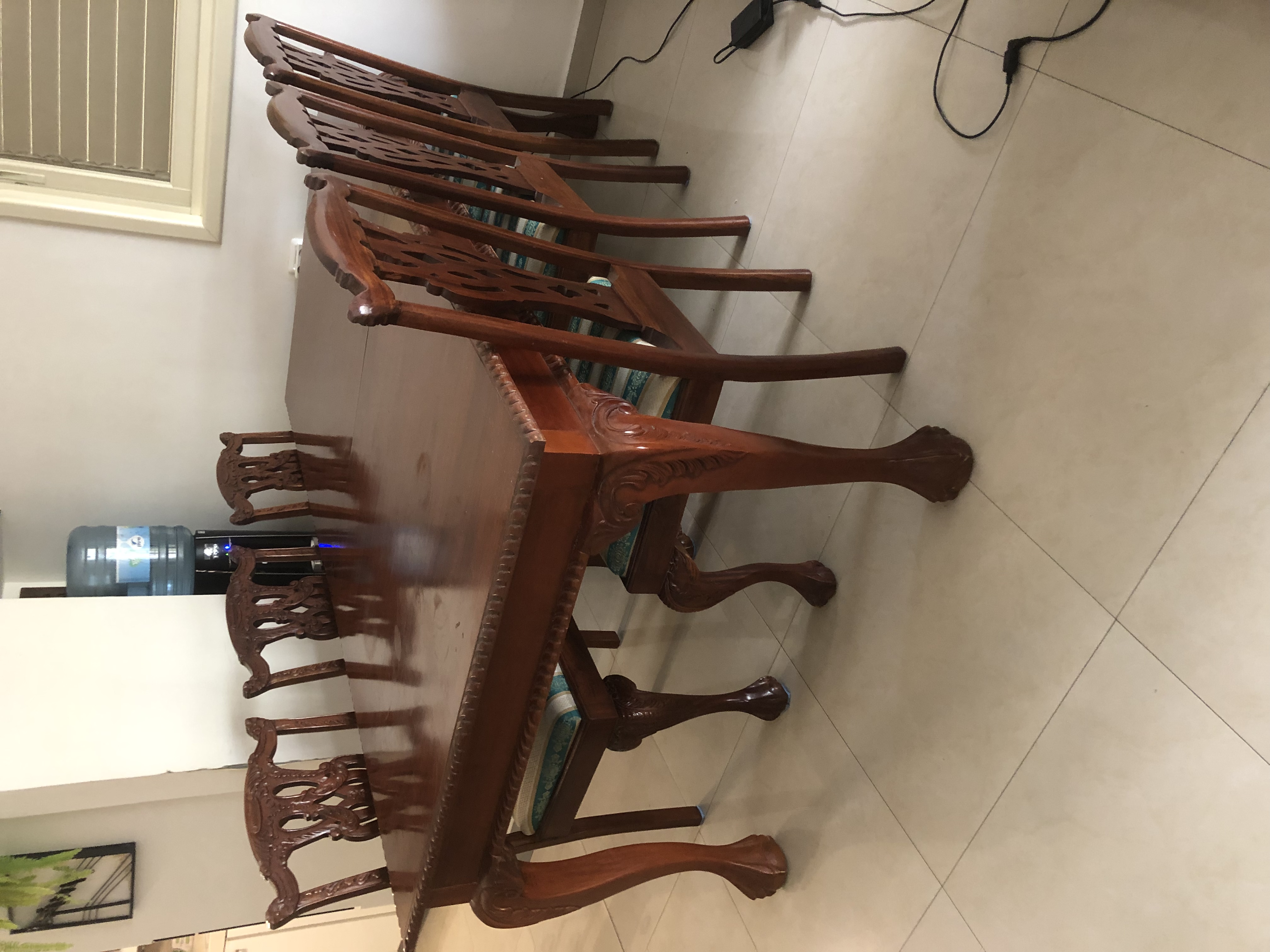 תמונה 2 ,שולחן ושש כיסאות. ריהוט איטלקי למכירה בחולון בת ים תל אביב ריהוט  פינת אוכל
