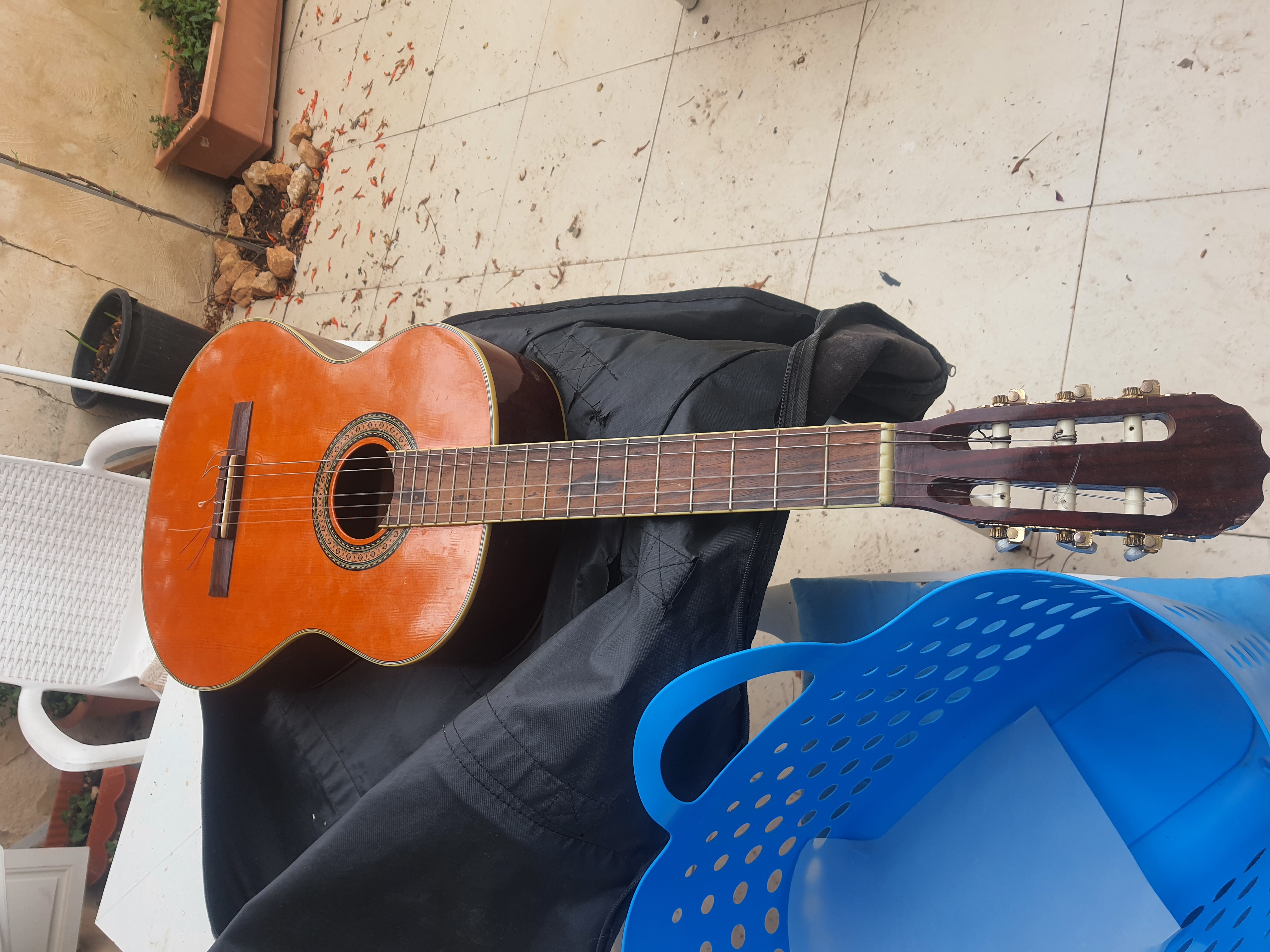 תמונה 1 , גיטרה מונטנה למכירה בירושלים כלי נגינה  גיטרה אקוסטית