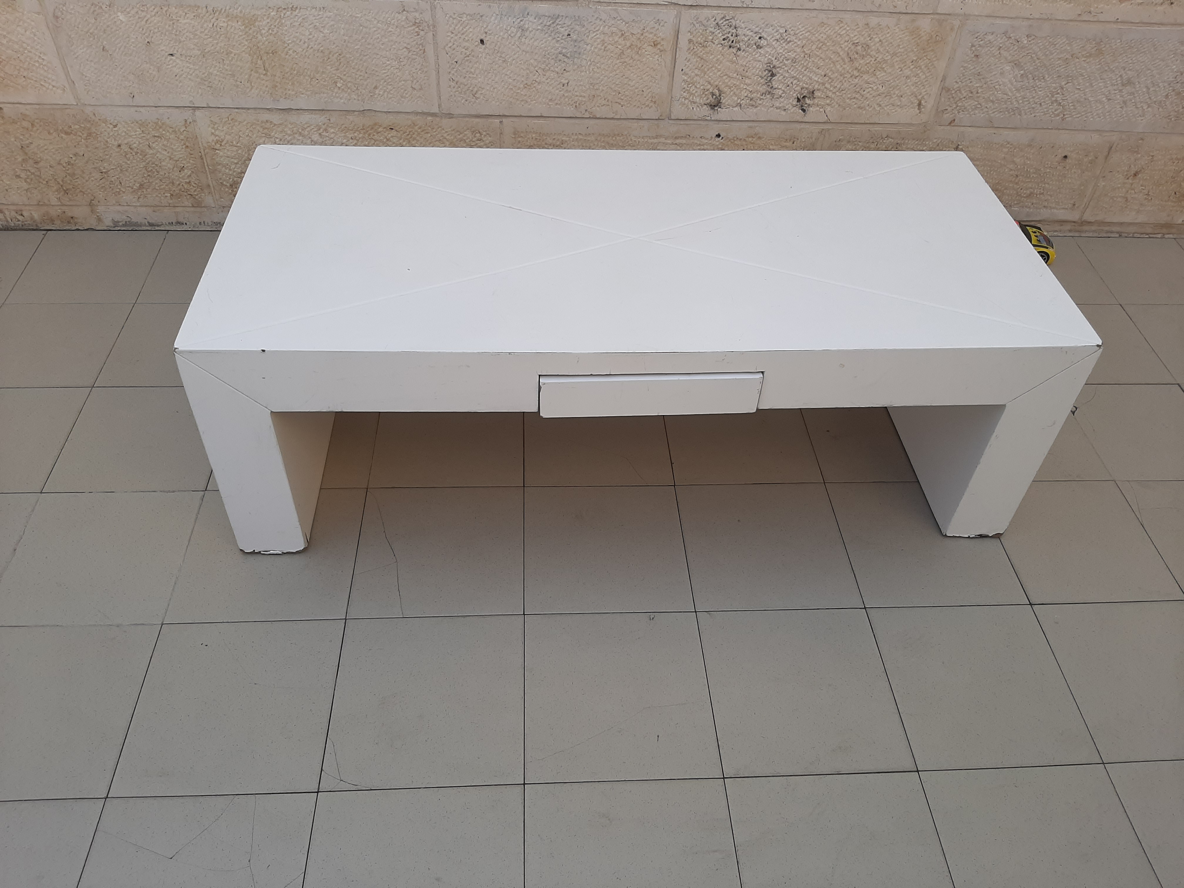תמונה 1 ,שולחן סלון צבע איפוקסי לק תנור למכירה בירושלים ריהוט  שולחנות